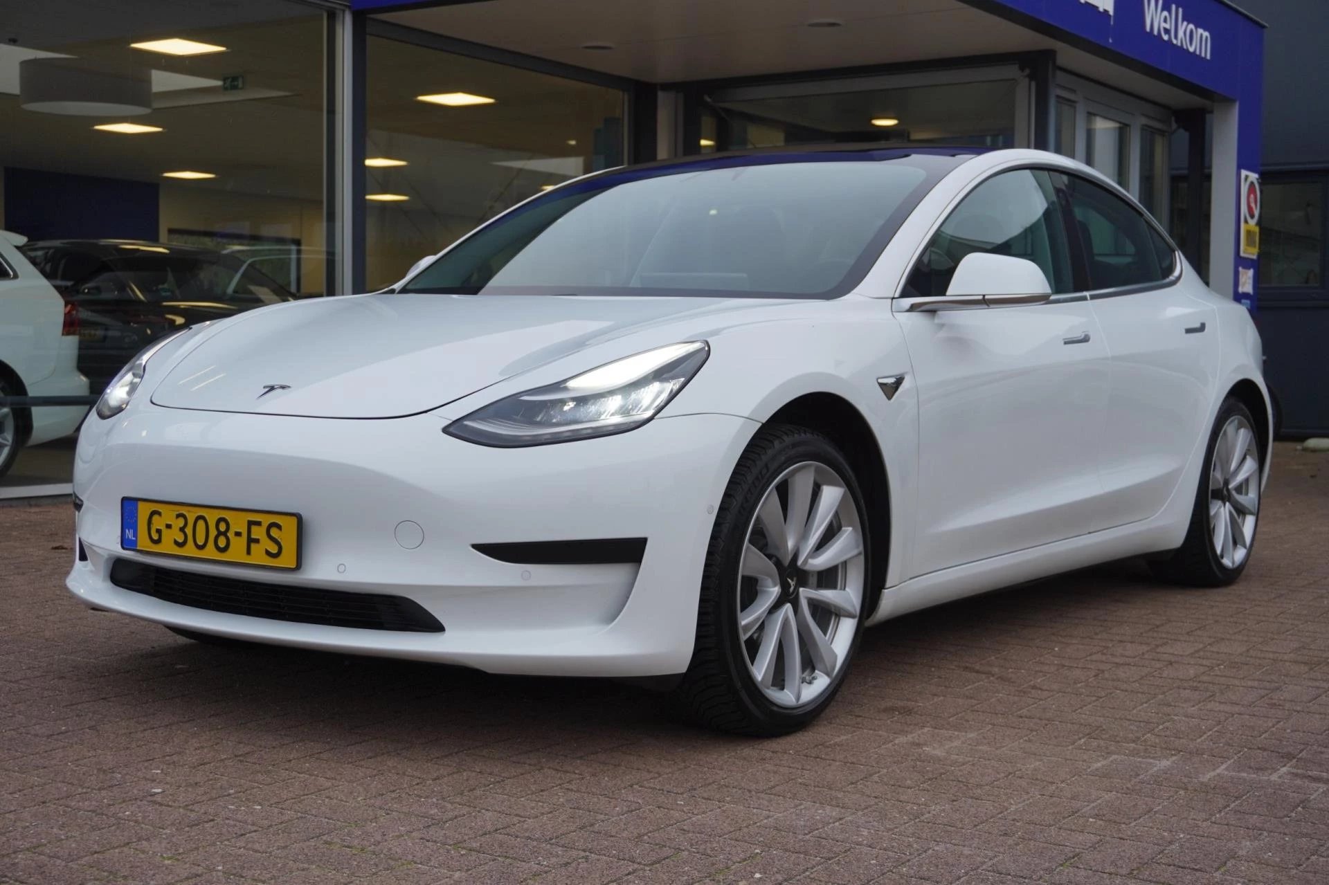 Hoofdafbeelding Tesla Model 3