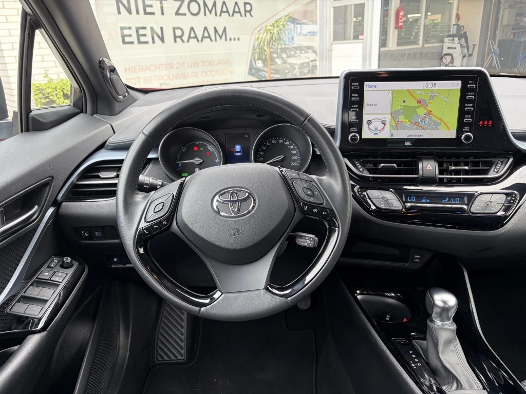 Hoofdafbeelding Toyota C-HR