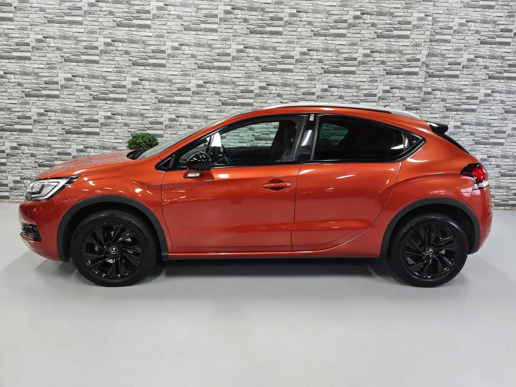 Hoofdafbeelding DS DS 4