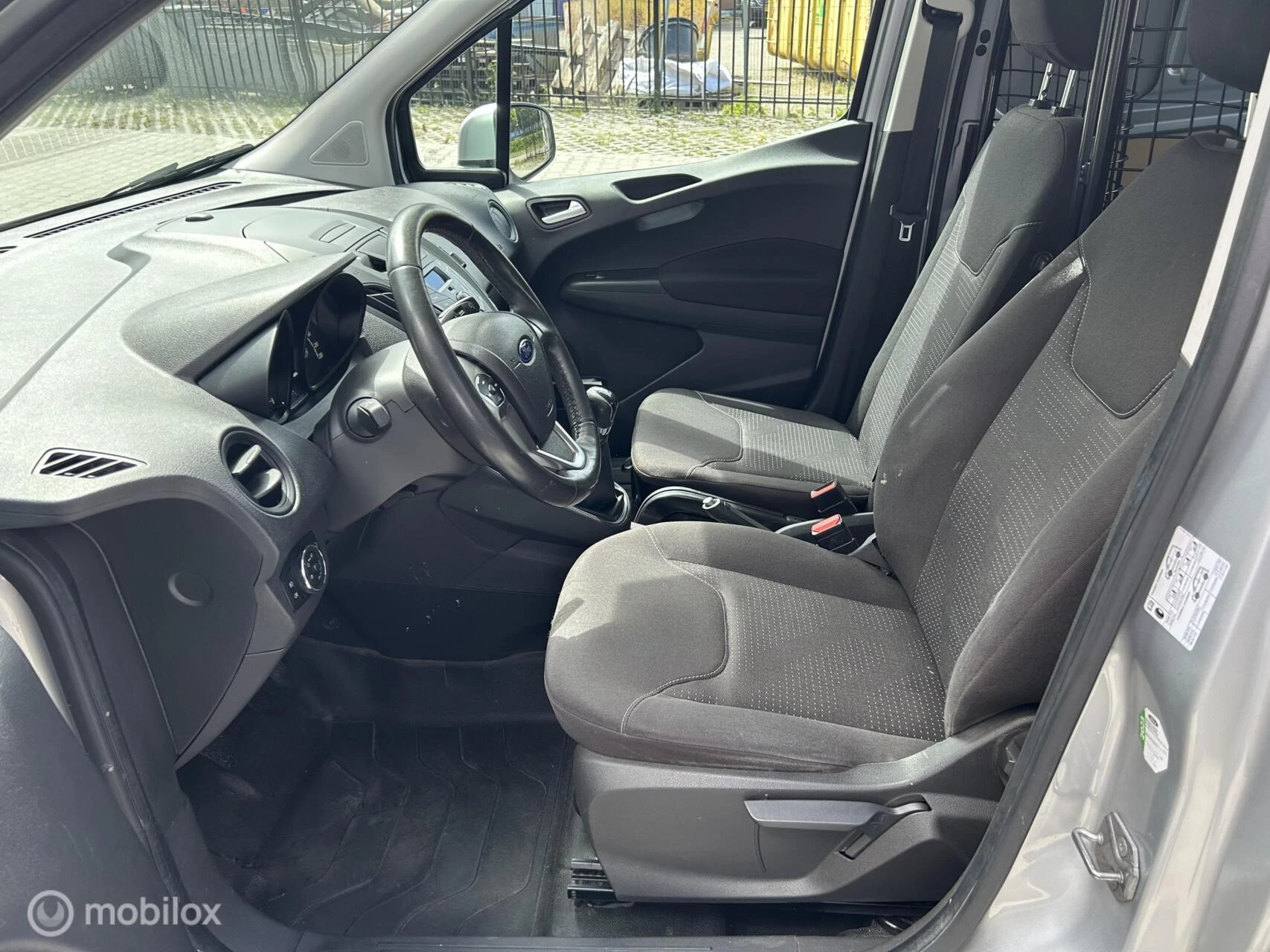 Hoofdafbeelding Ford Transit Courier