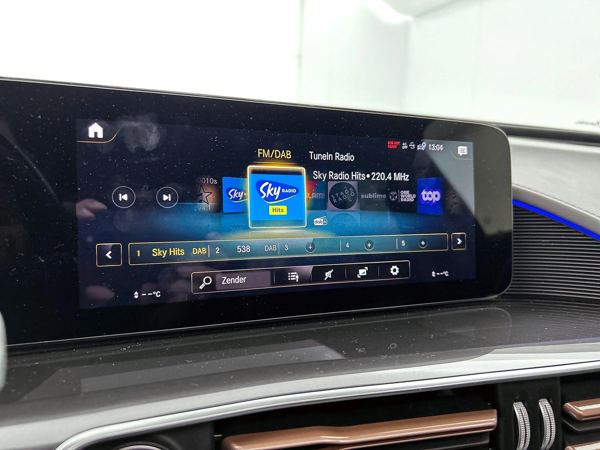 Hoofdafbeelding Mercedes-Benz EQC