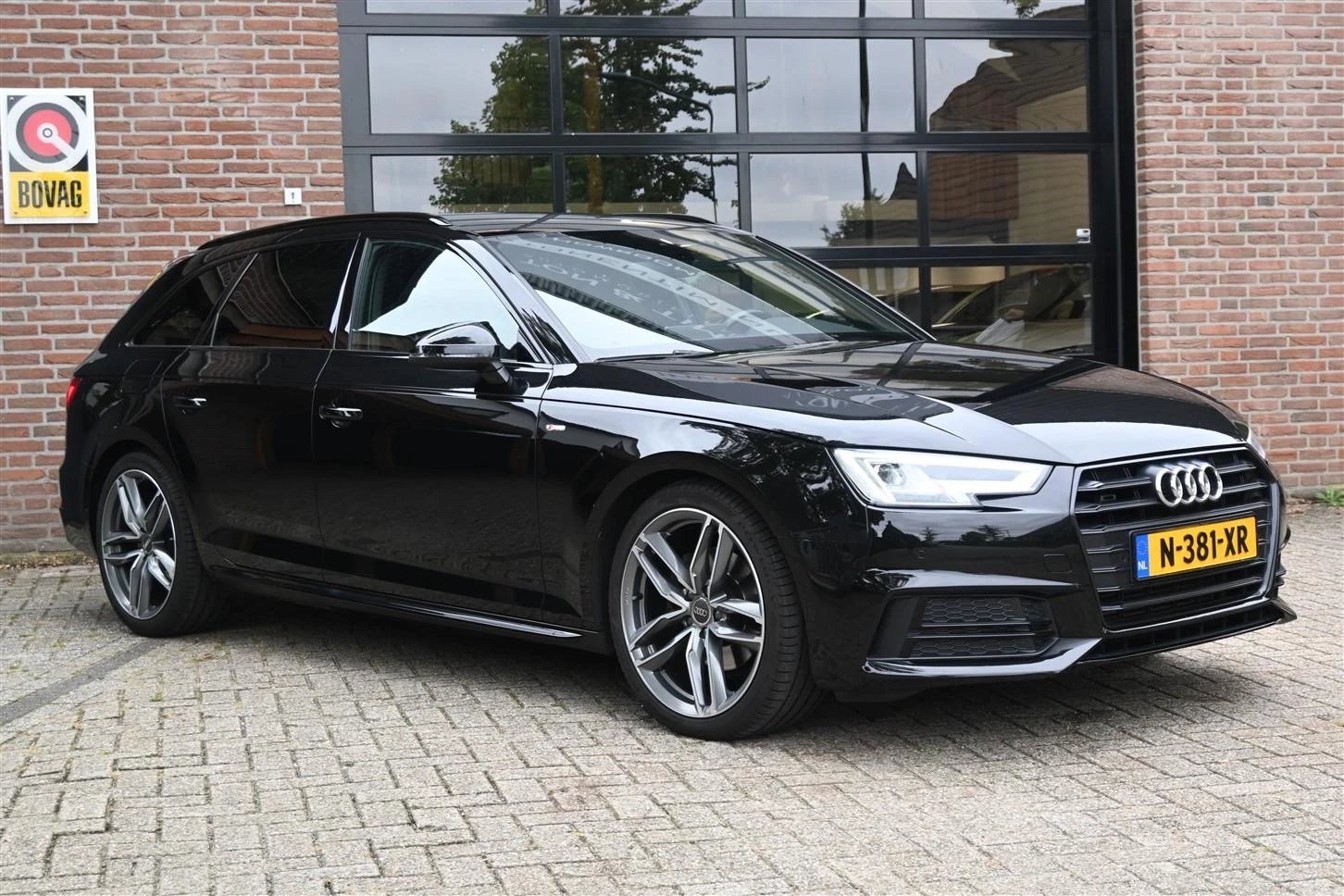 Hoofdafbeelding Audi A4