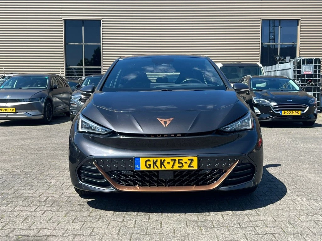 Hoofdafbeelding CUPRA Born