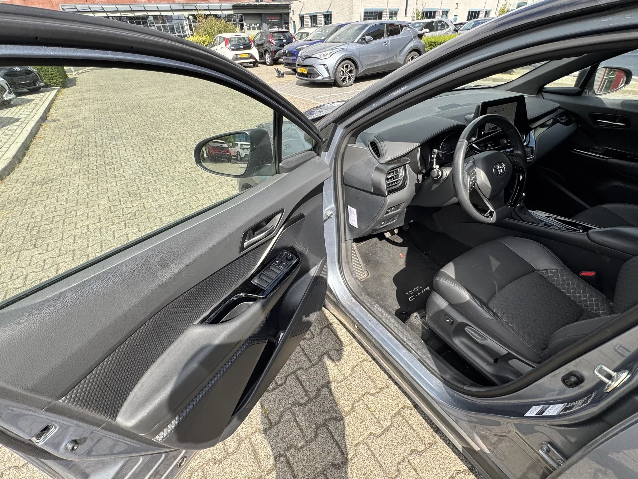 Hoofdafbeelding Toyota C-HR
