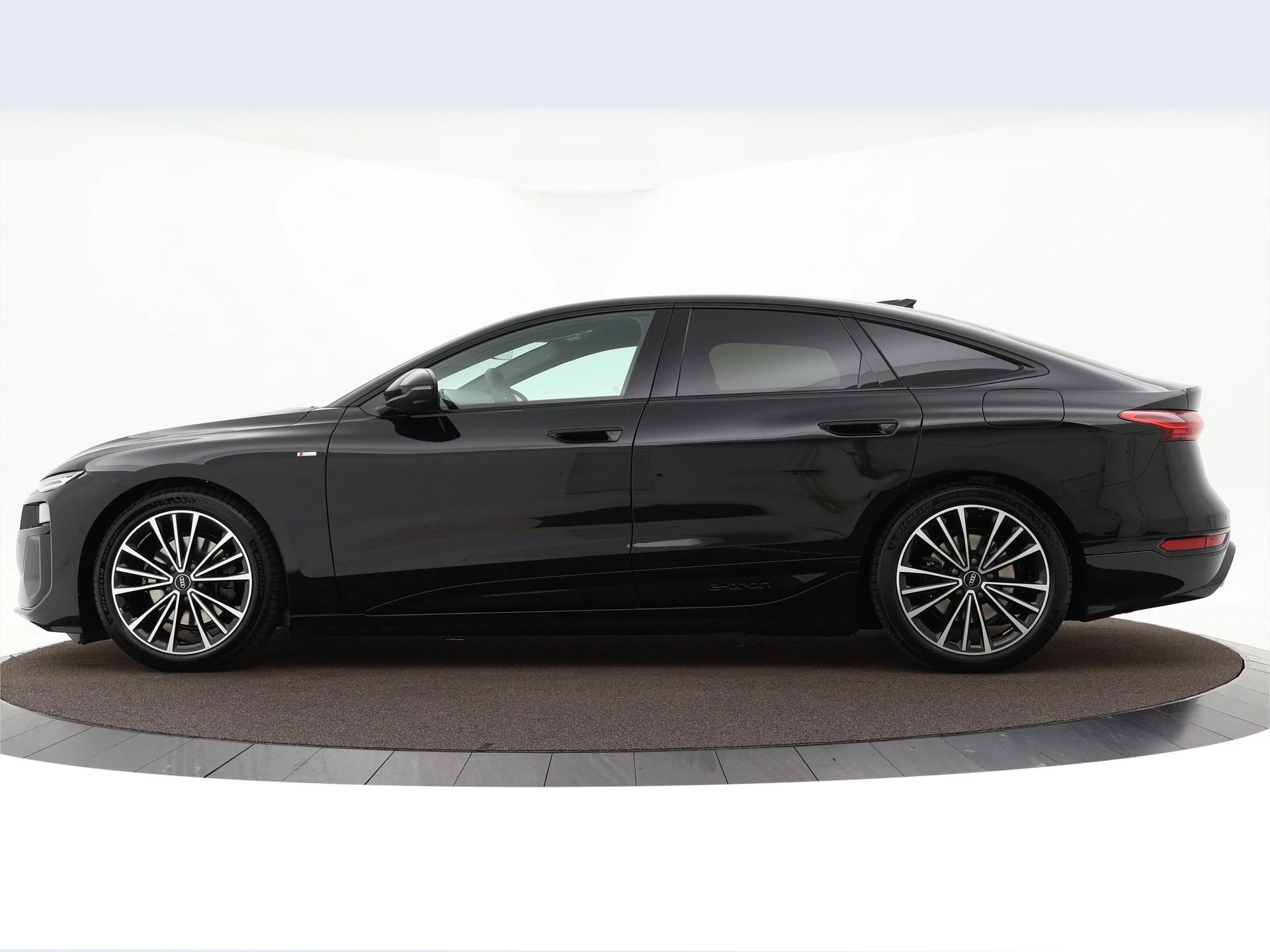 Hoofdafbeelding Audi A6 Sportback e-tron