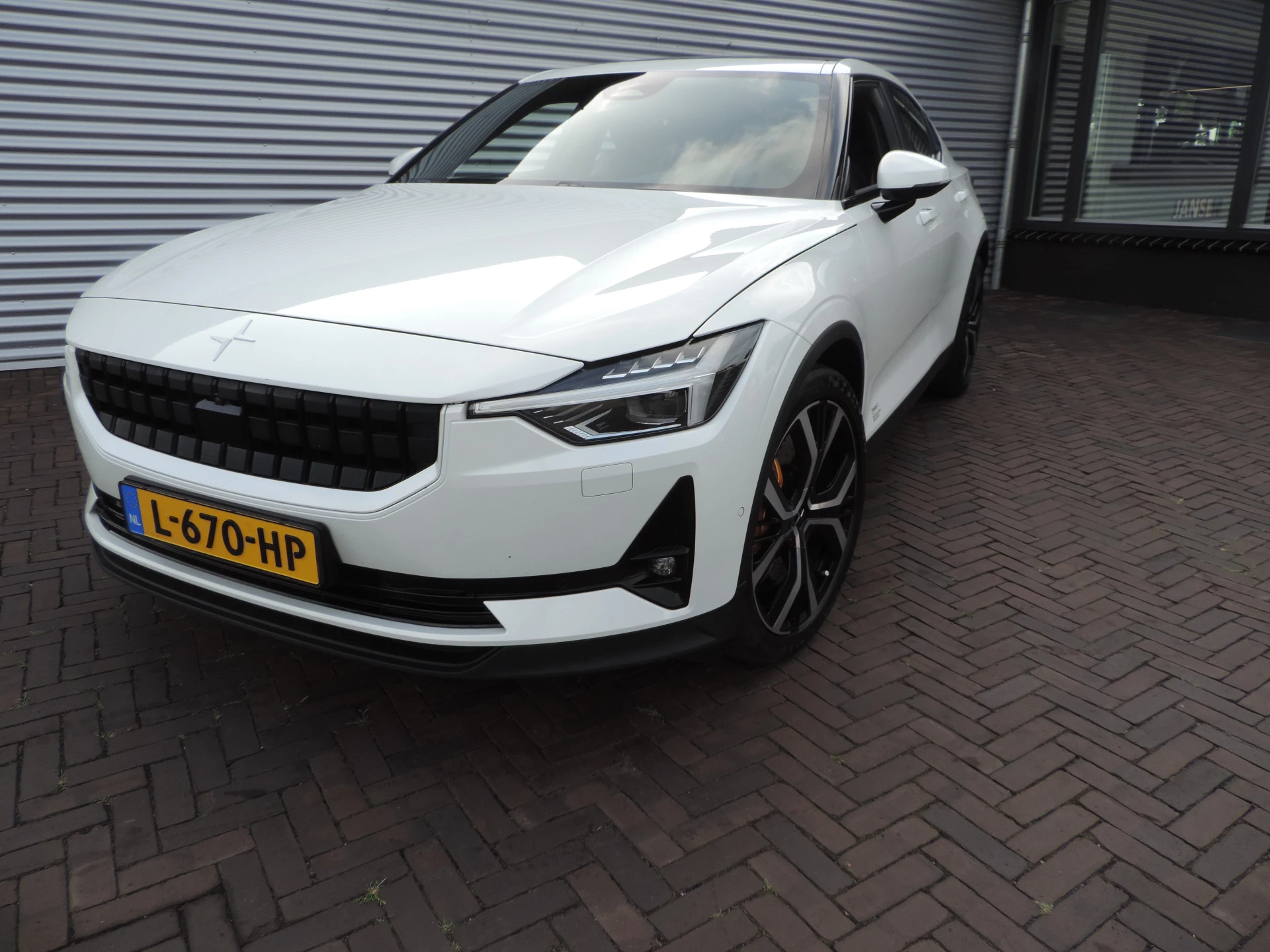 Hoofdafbeelding Polestar 2