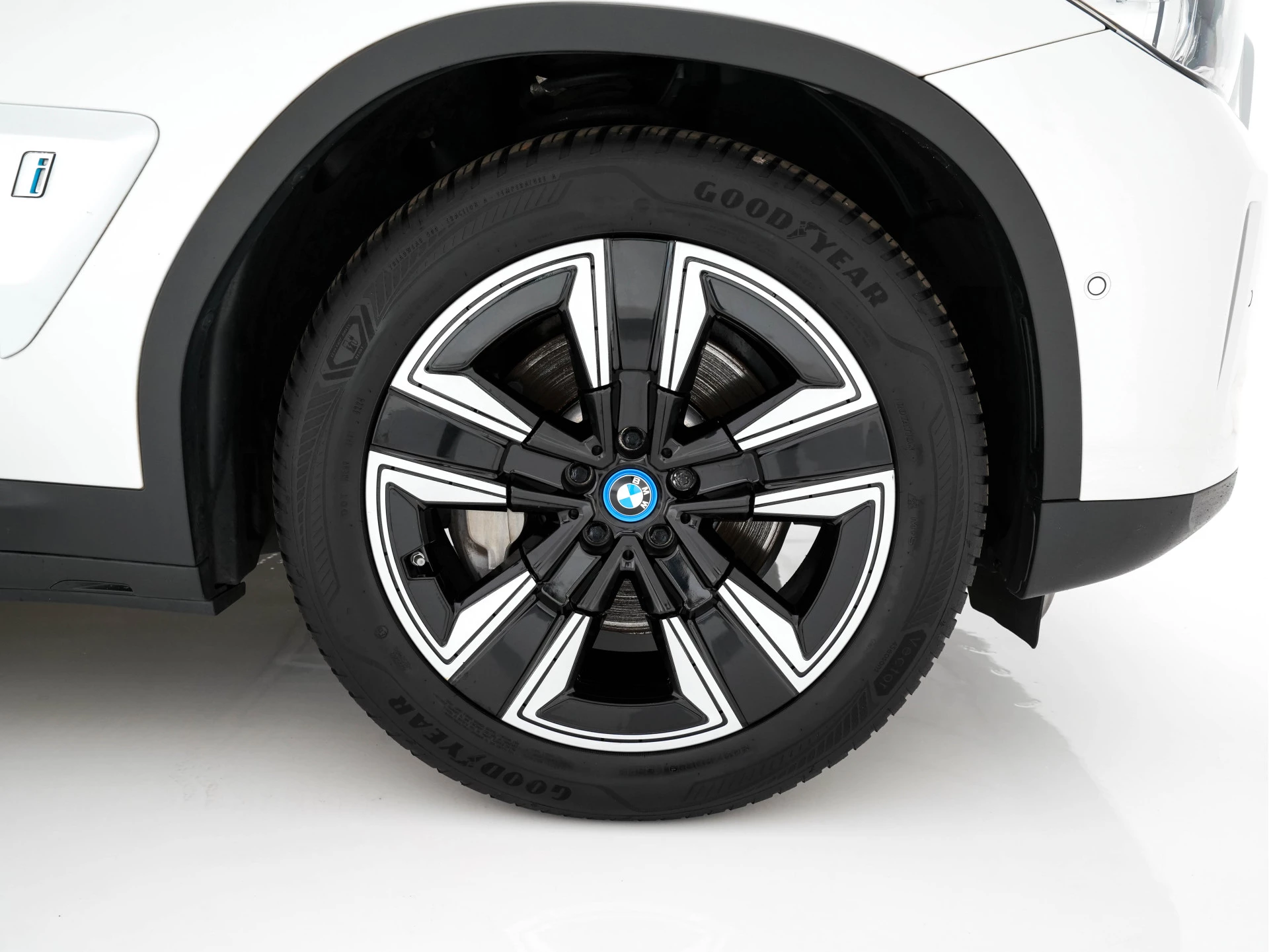 Hoofdafbeelding BMW iX3