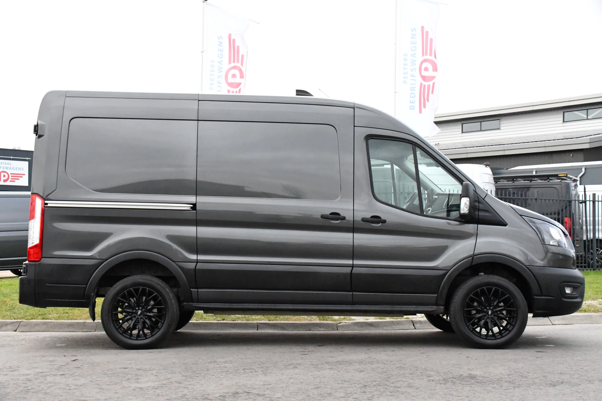 Hoofdafbeelding Ford E-Transit