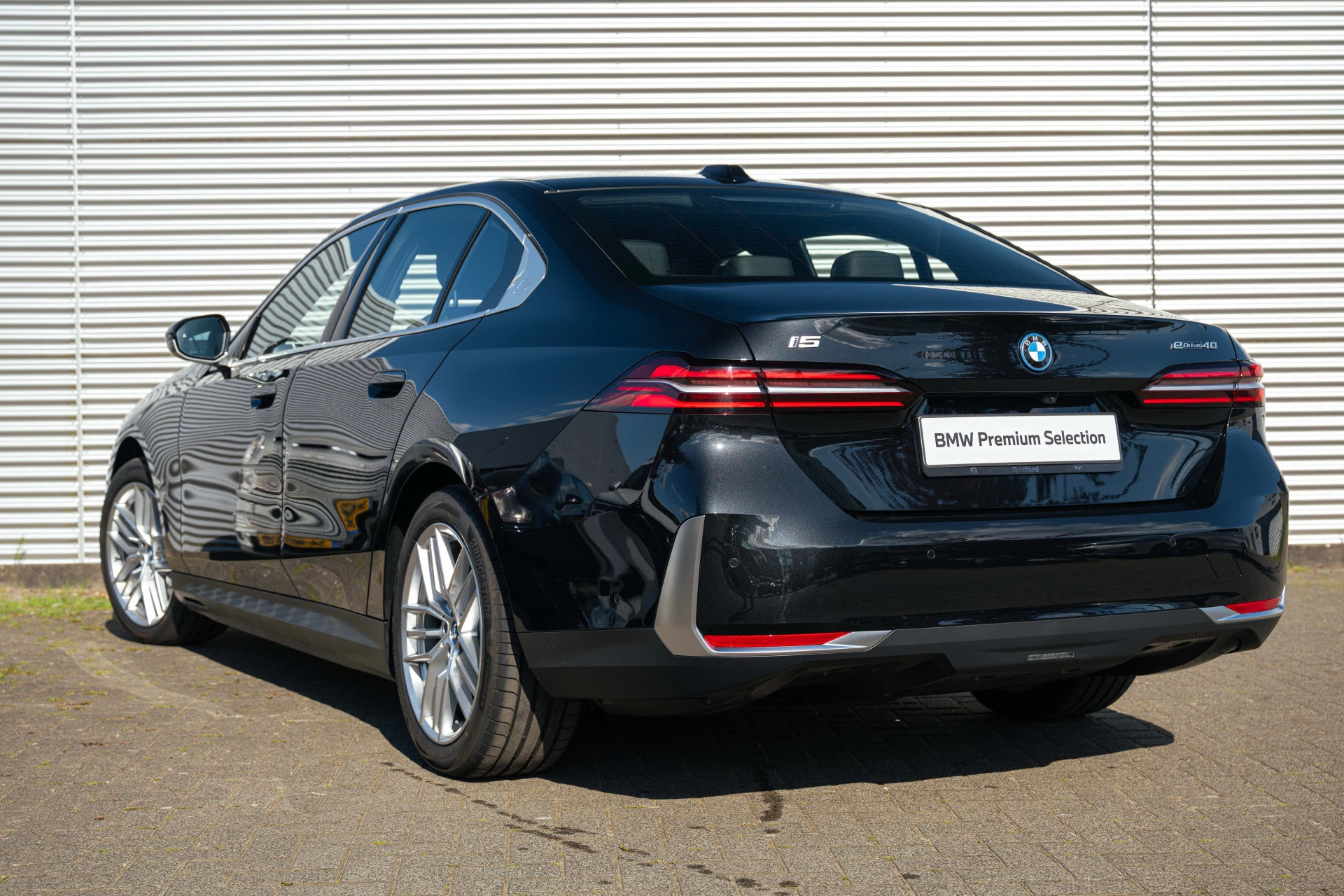 Hoofdafbeelding BMW i5
