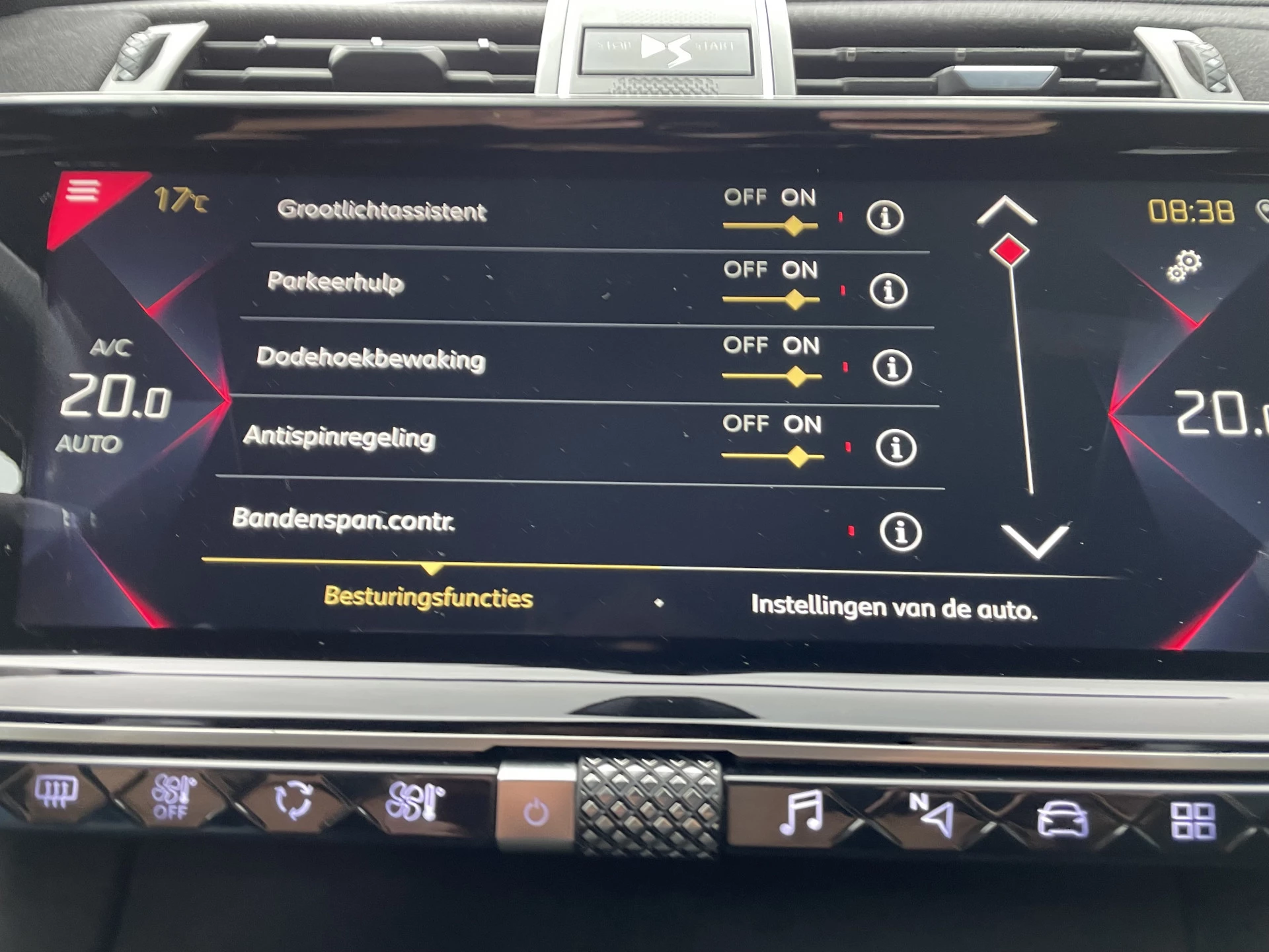 Hoofdafbeelding DS DS 7