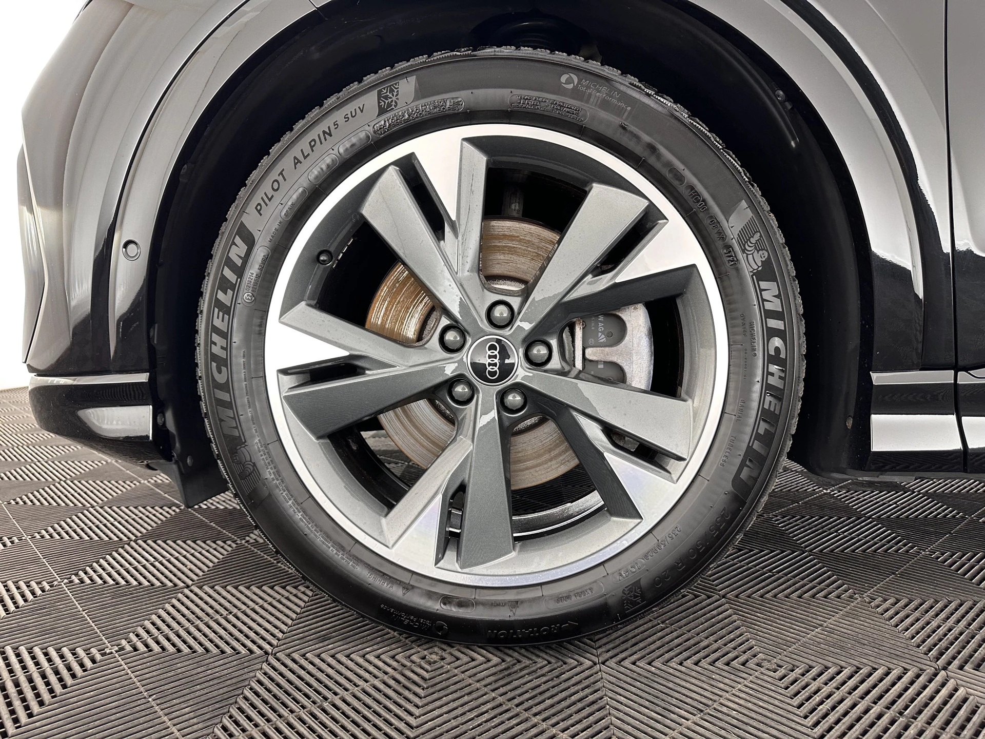 Hoofdafbeelding Audi Q4 e-tron