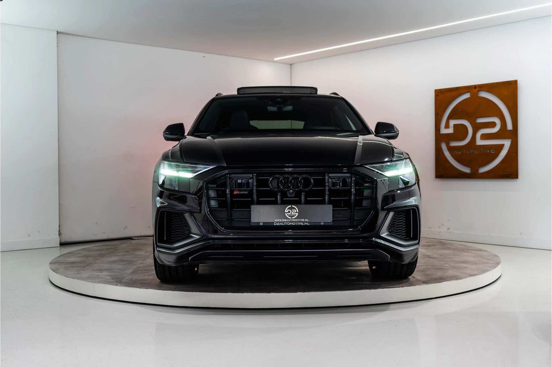Hoofdafbeelding Audi Q8