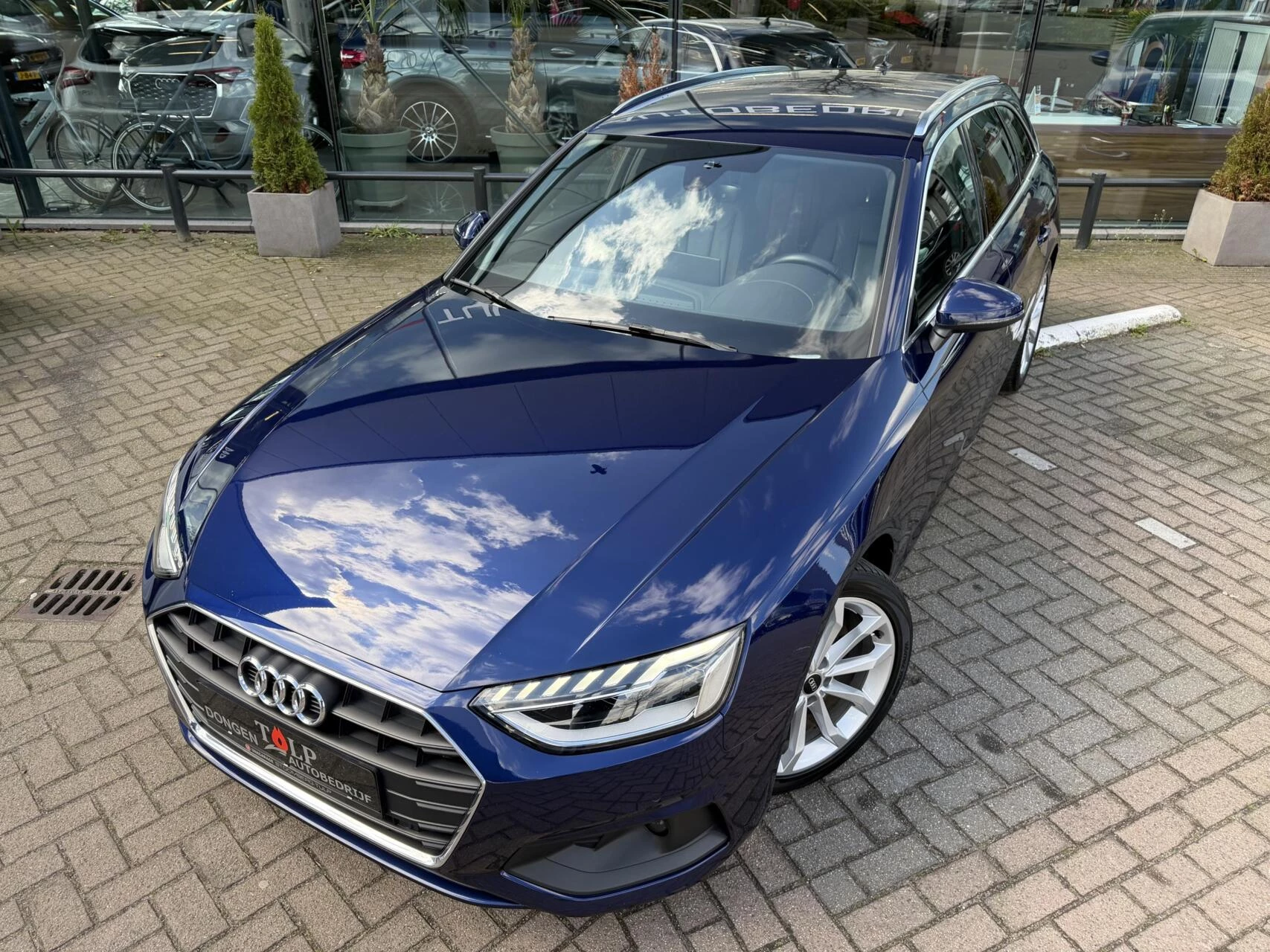 Hoofdafbeelding Audi A4