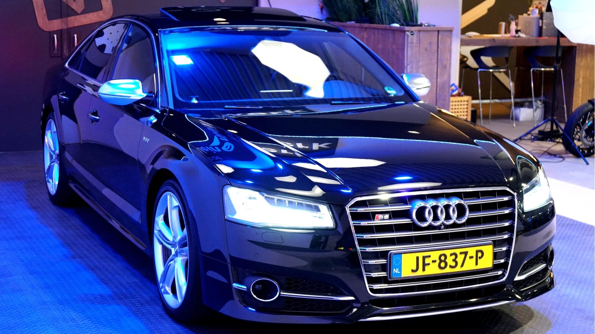 Hoofdafbeelding Audi A8