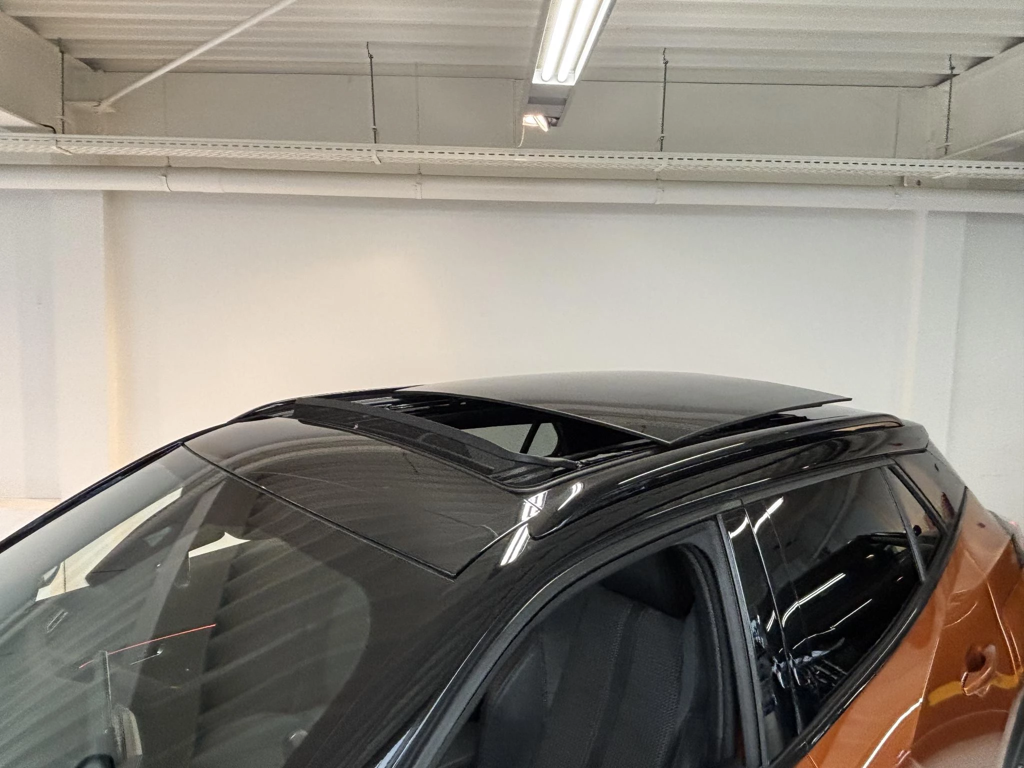 Hoofdafbeelding Peugeot e-2008