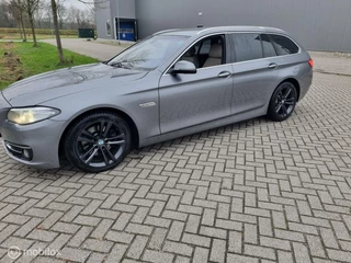 BMW 5-serie Touring 520i  AUTOMAAT