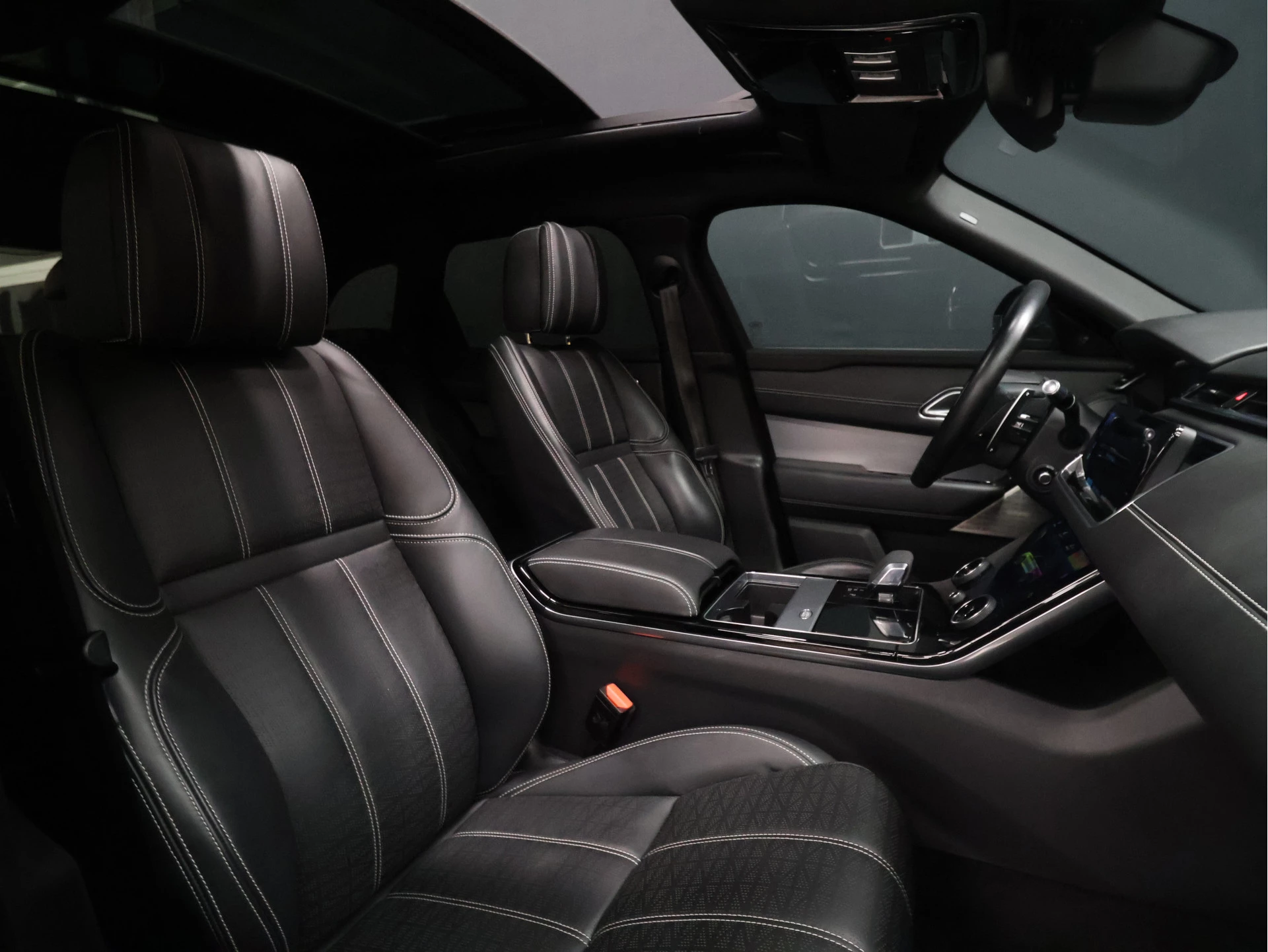 Hoofdafbeelding Land Rover Range Rover Velar