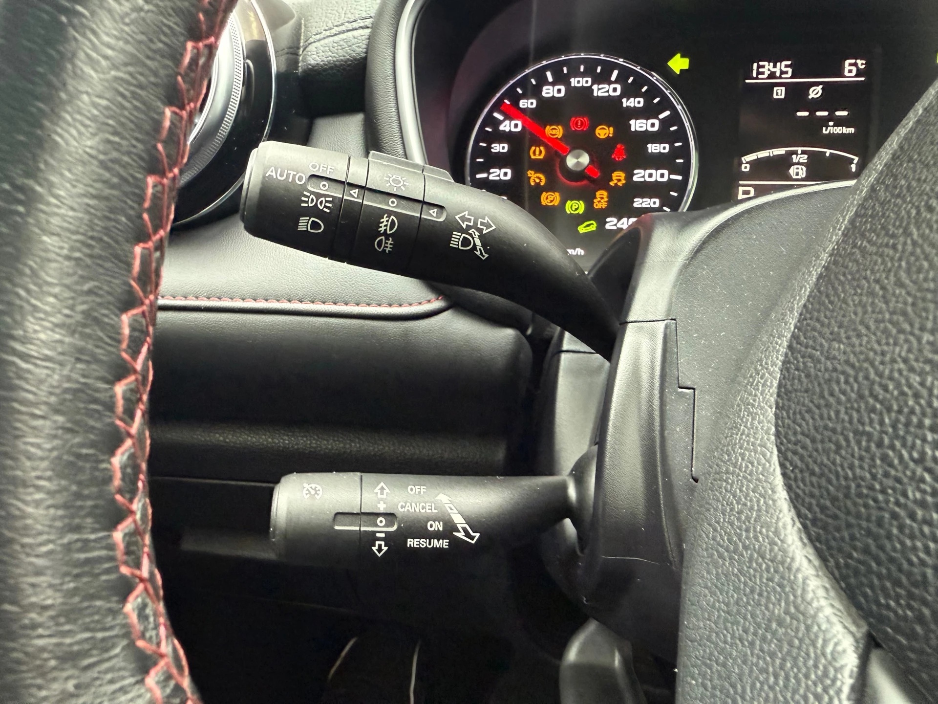 Hoofdafbeelding MG HS