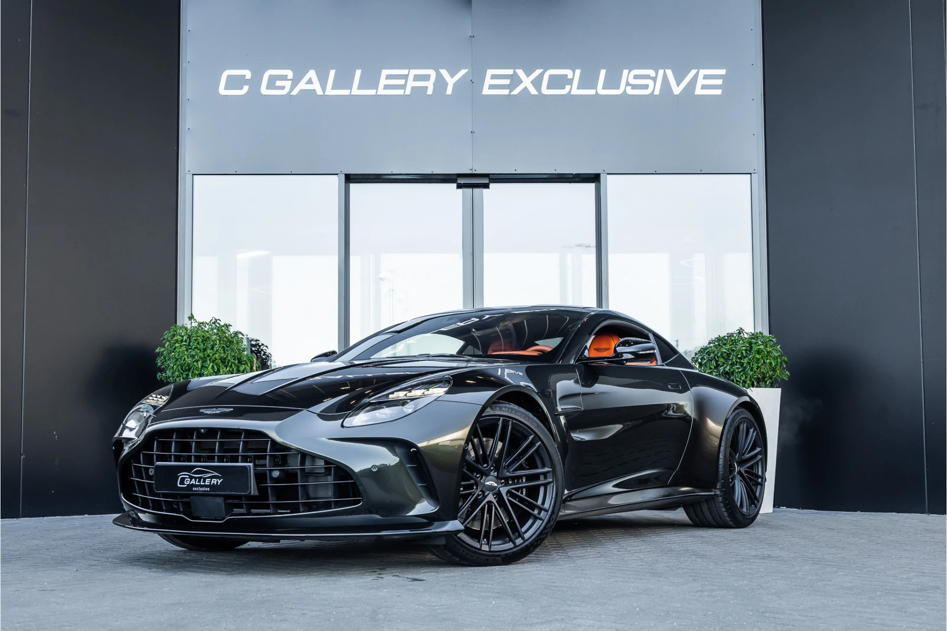 Hoofdafbeelding Aston Martin V8 Vantage