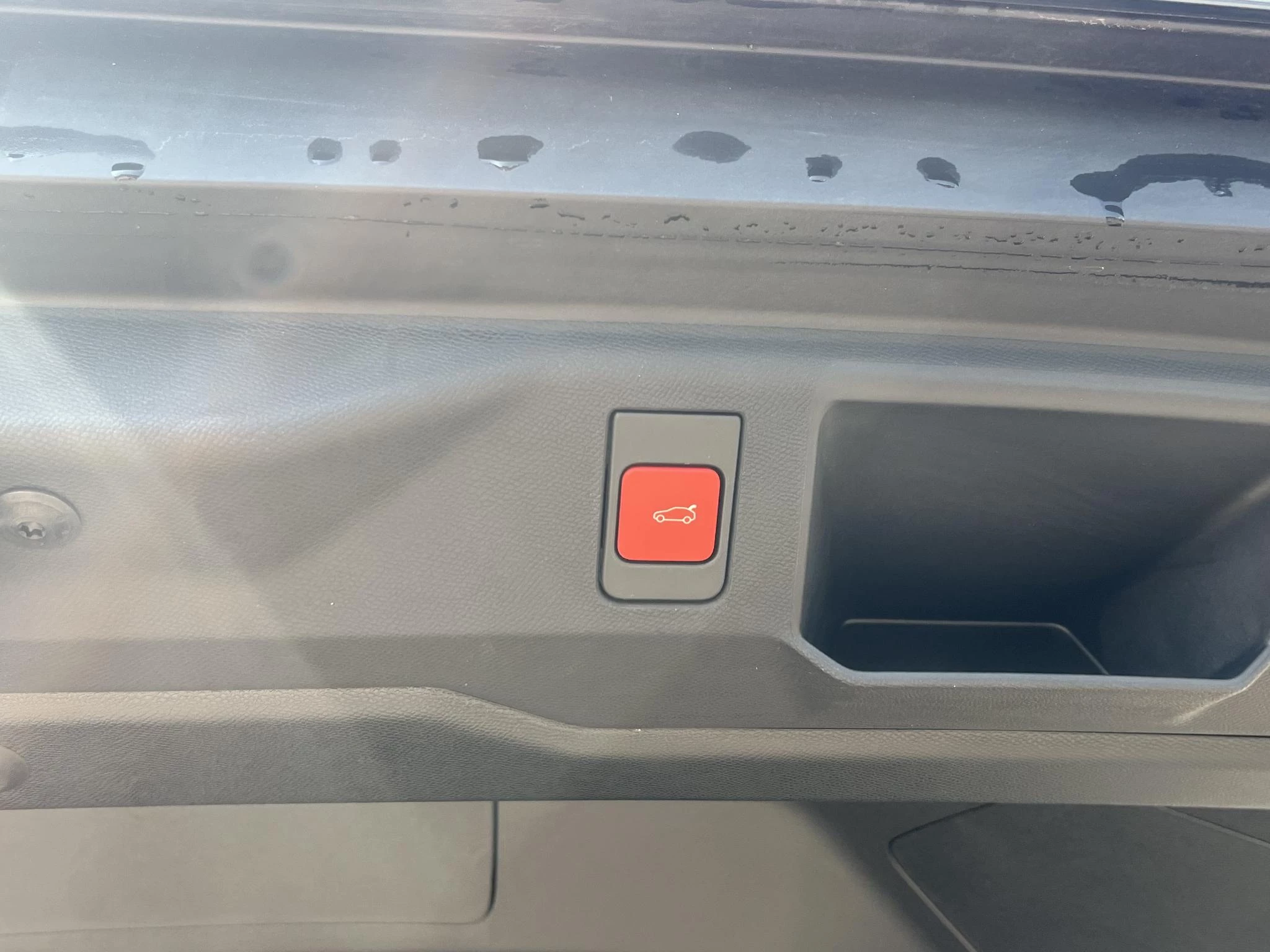 Hoofdafbeelding Peugeot e-5008