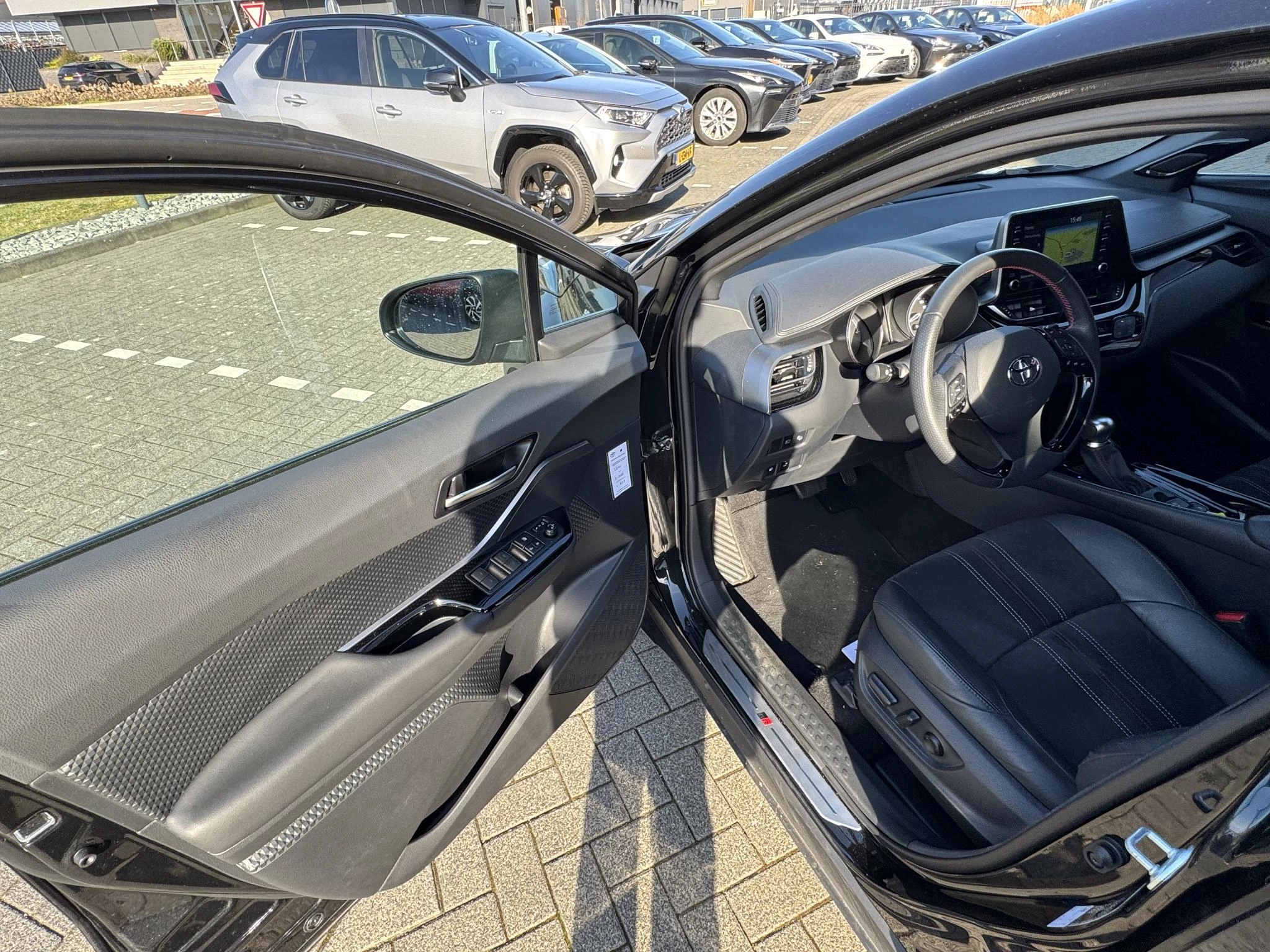 Hoofdafbeelding Toyota C-HR