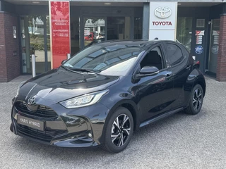 Toyota Yaris Hybrid 115 DYNAMIC NIEUW DIRECT LEVERBAAR! STOEL/STUURVERW BLIND SPORT PARK-SENSOREN KEYLESS 16'' LM-VELGEN CAMERA APPLE/ANDROID NAVI CLIMA AD-CRUISE
