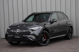 Mercedes-Benz GLC 300e AMG 4-Matic | 313PK | Achterasbesturing | Luchtvering | Head-up | Pano | Keyles-go | Sfeerverlichting | Distronic | Burmester | Carbon | 2023.