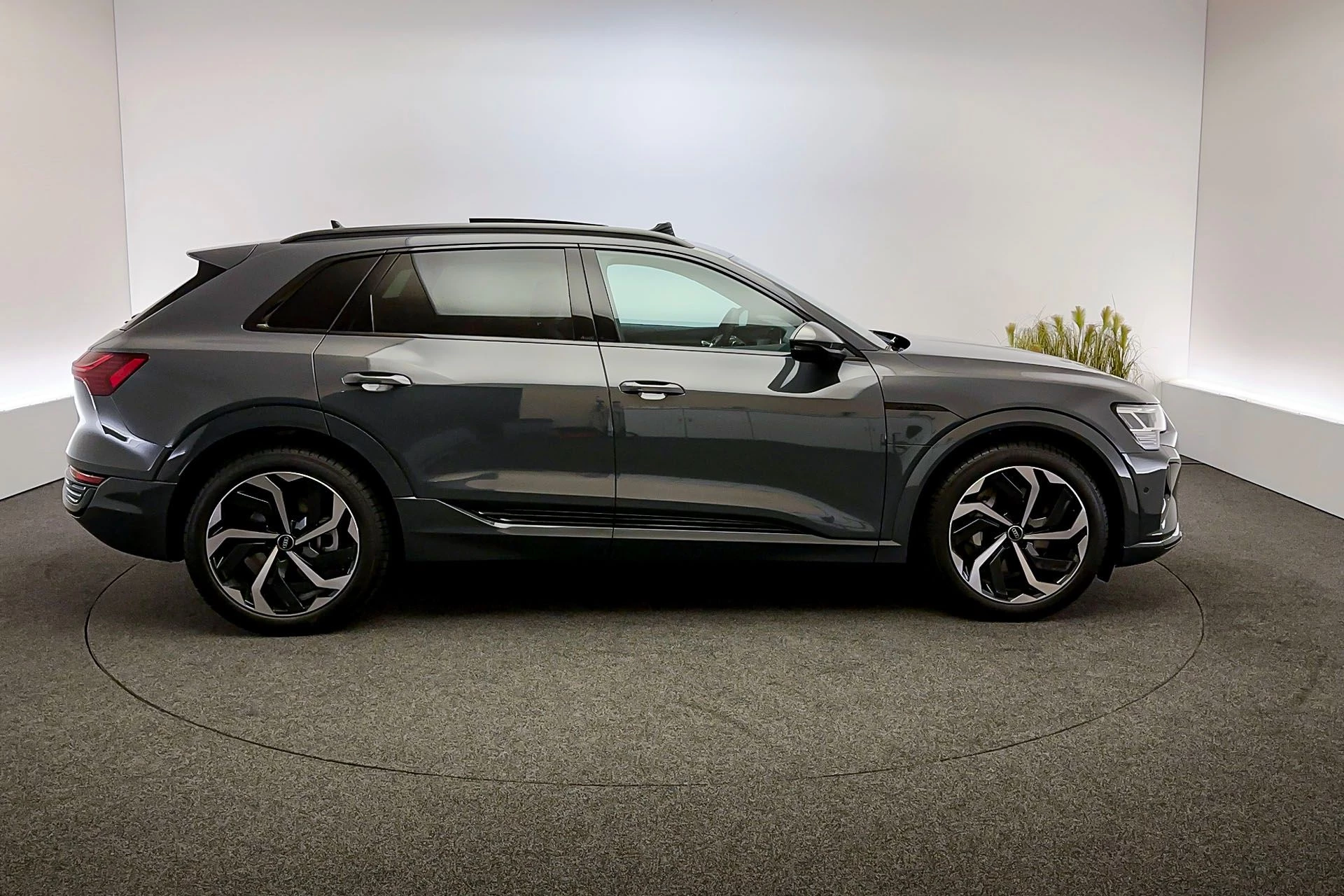 Hoofdafbeelding Audi Q8 e-tron