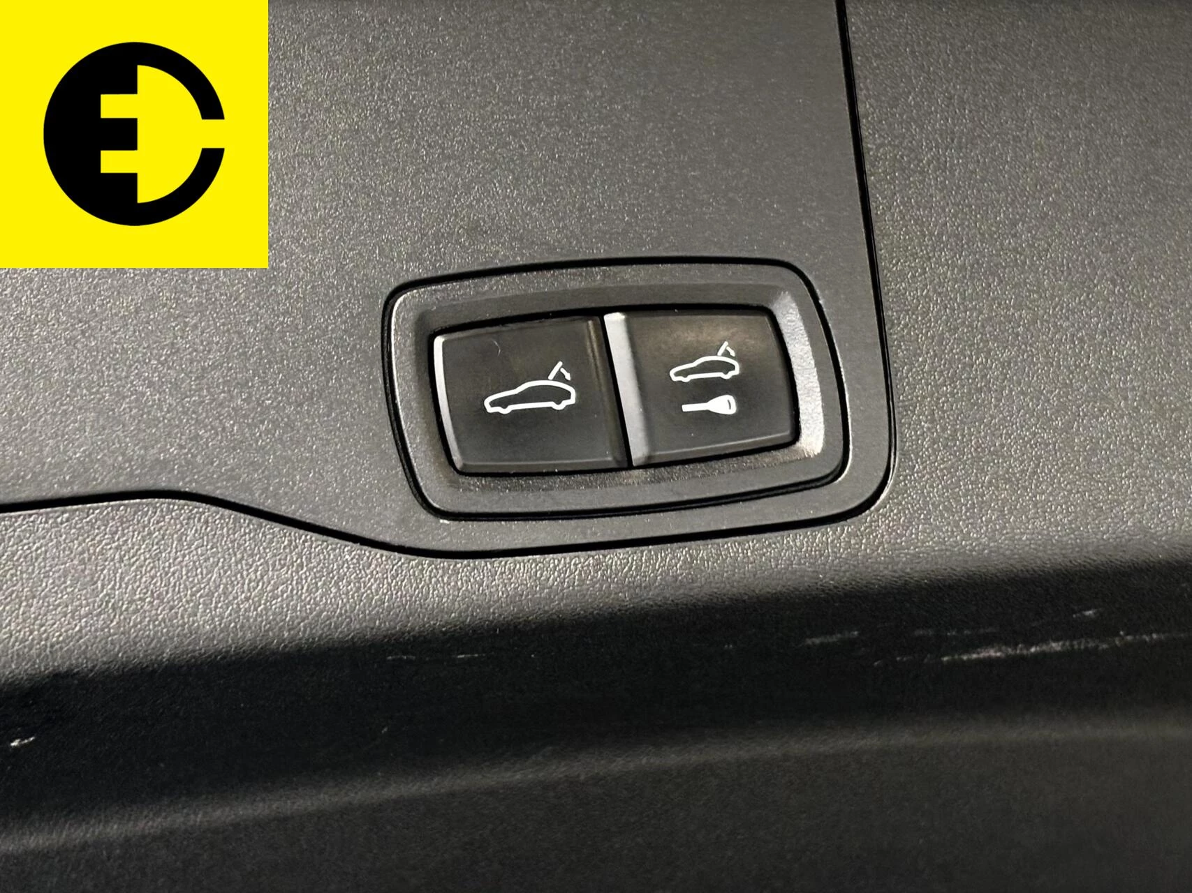 Hoofdafbeelding Porsche Taycan