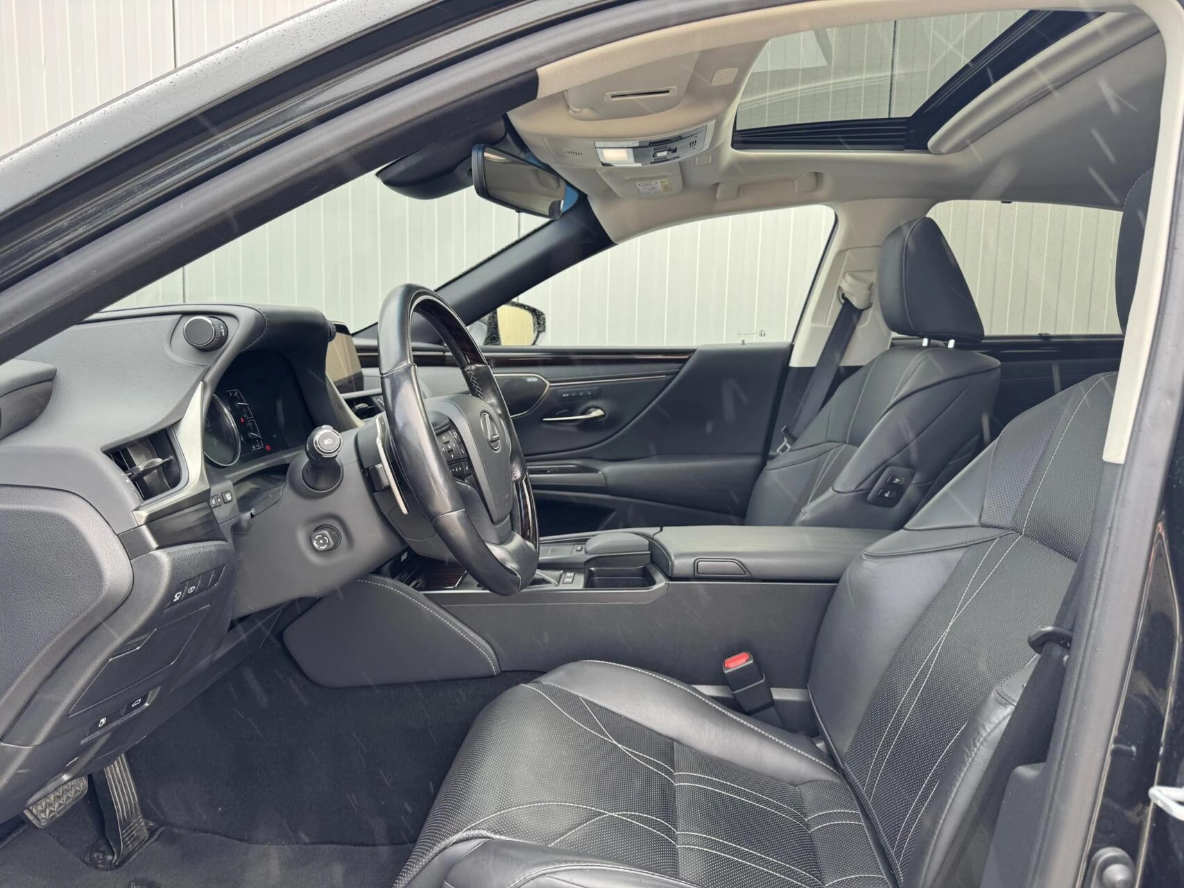 Hoofdafbeelding Lexus ES