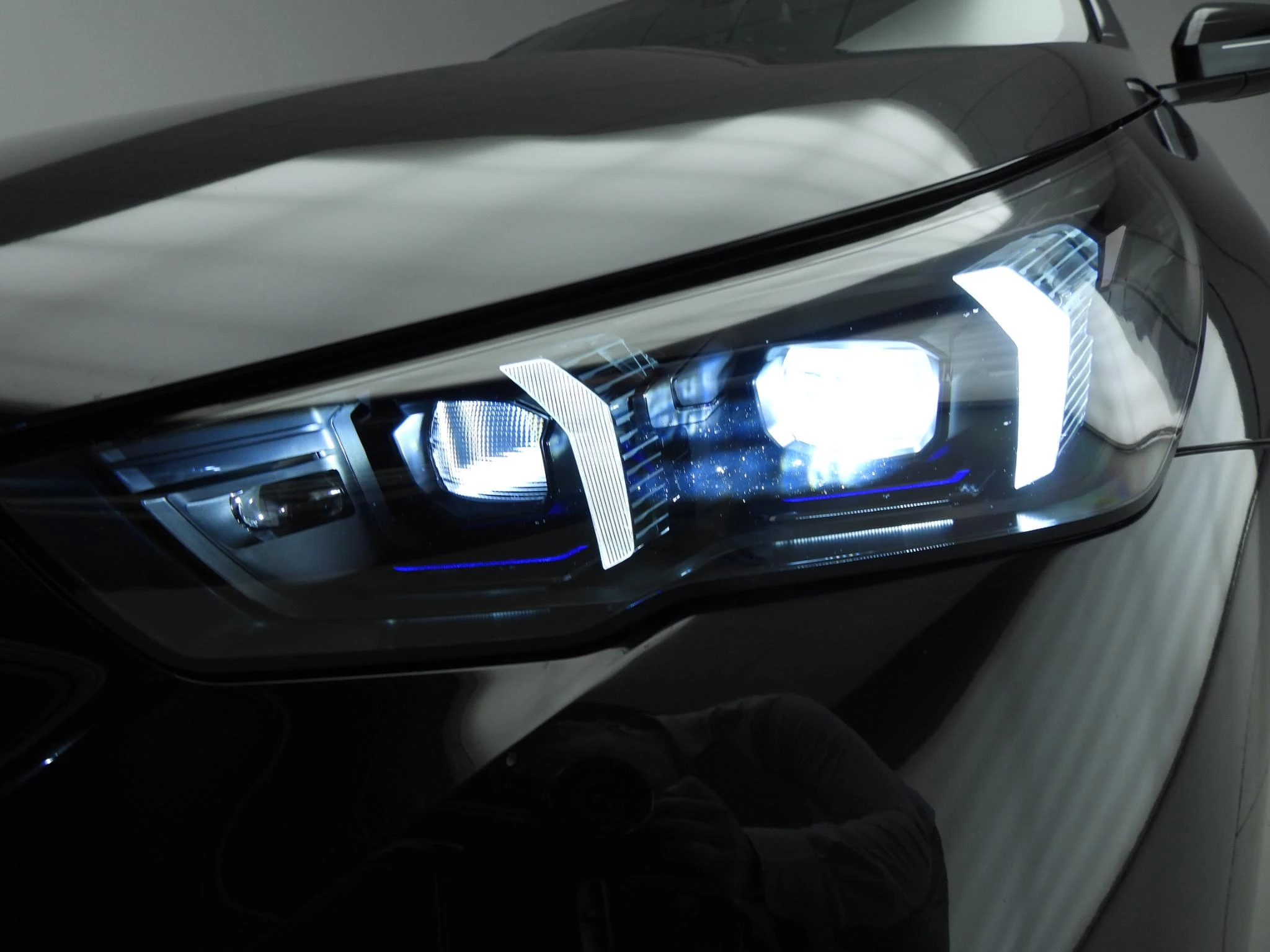 Hoofdafbeelding BMW i5