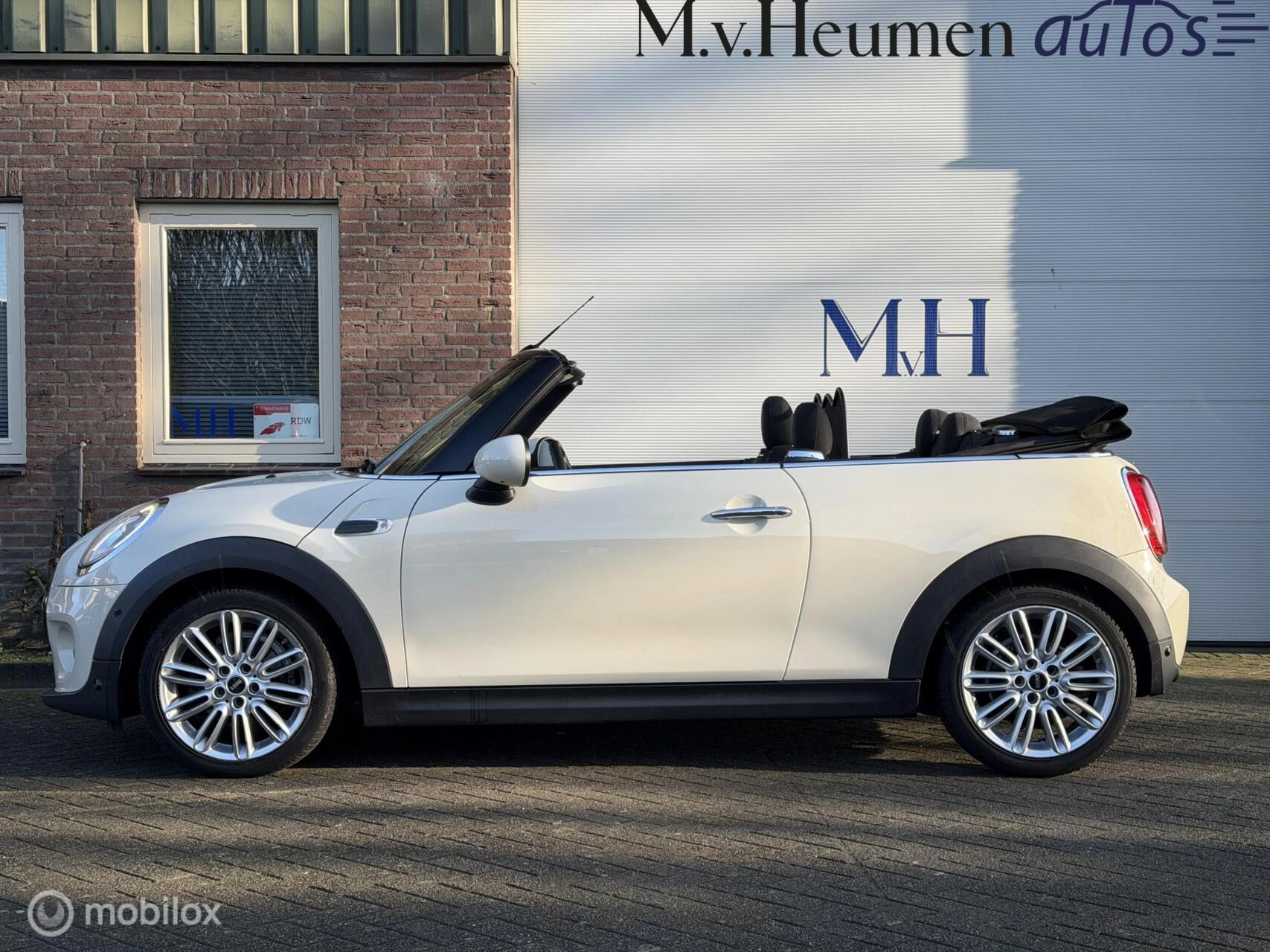 Hoofdafbeelding MINI Cooper Cabrio