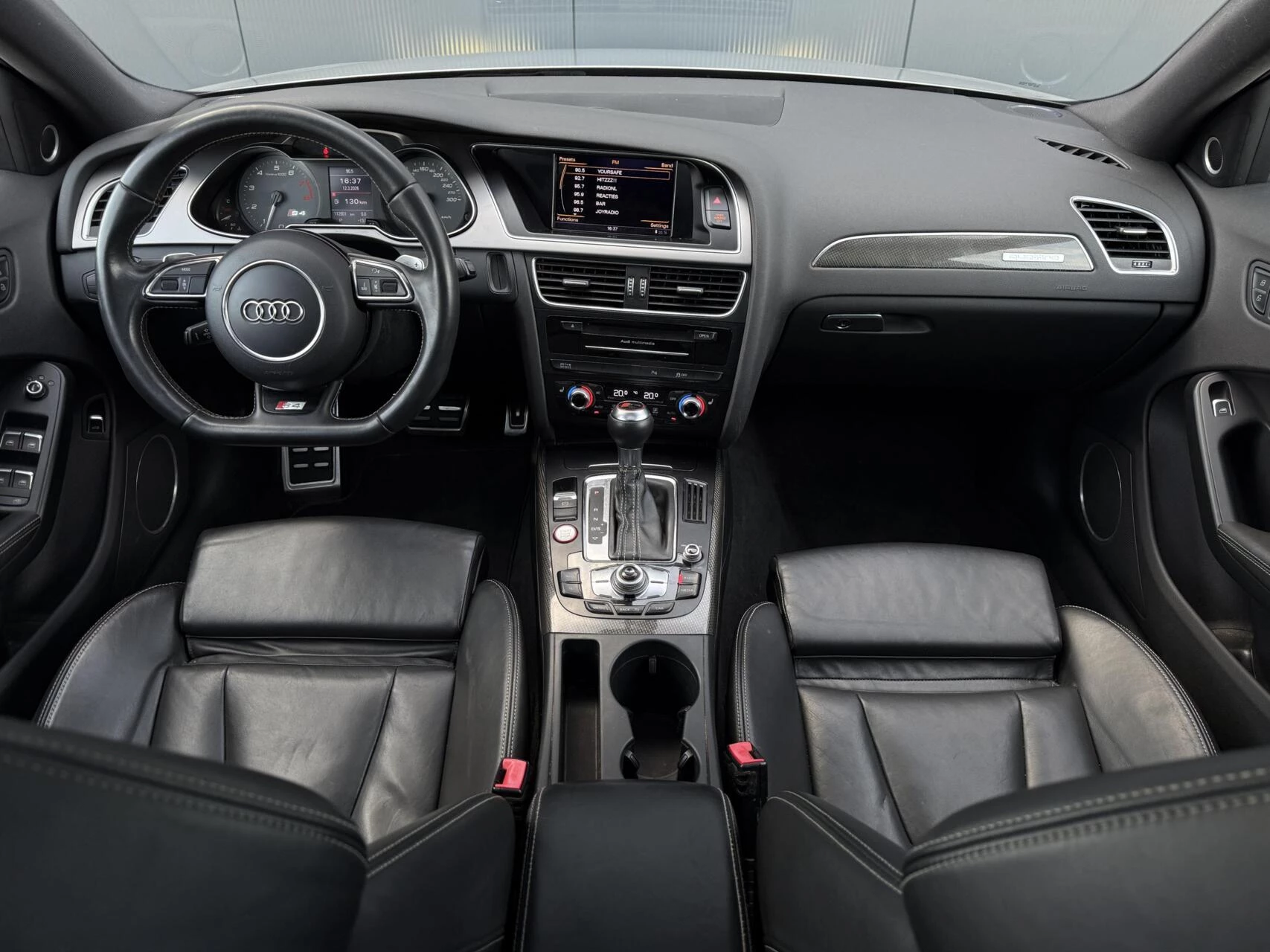 Hoofdafbeelding Audi S4