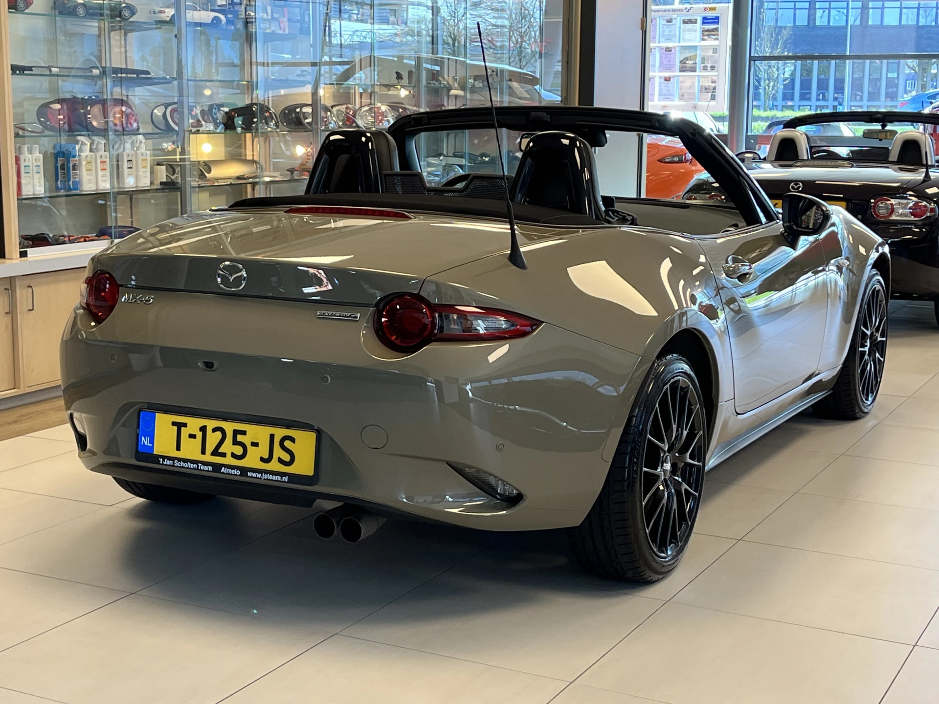Hoofdafbeelding Mazda MX-5