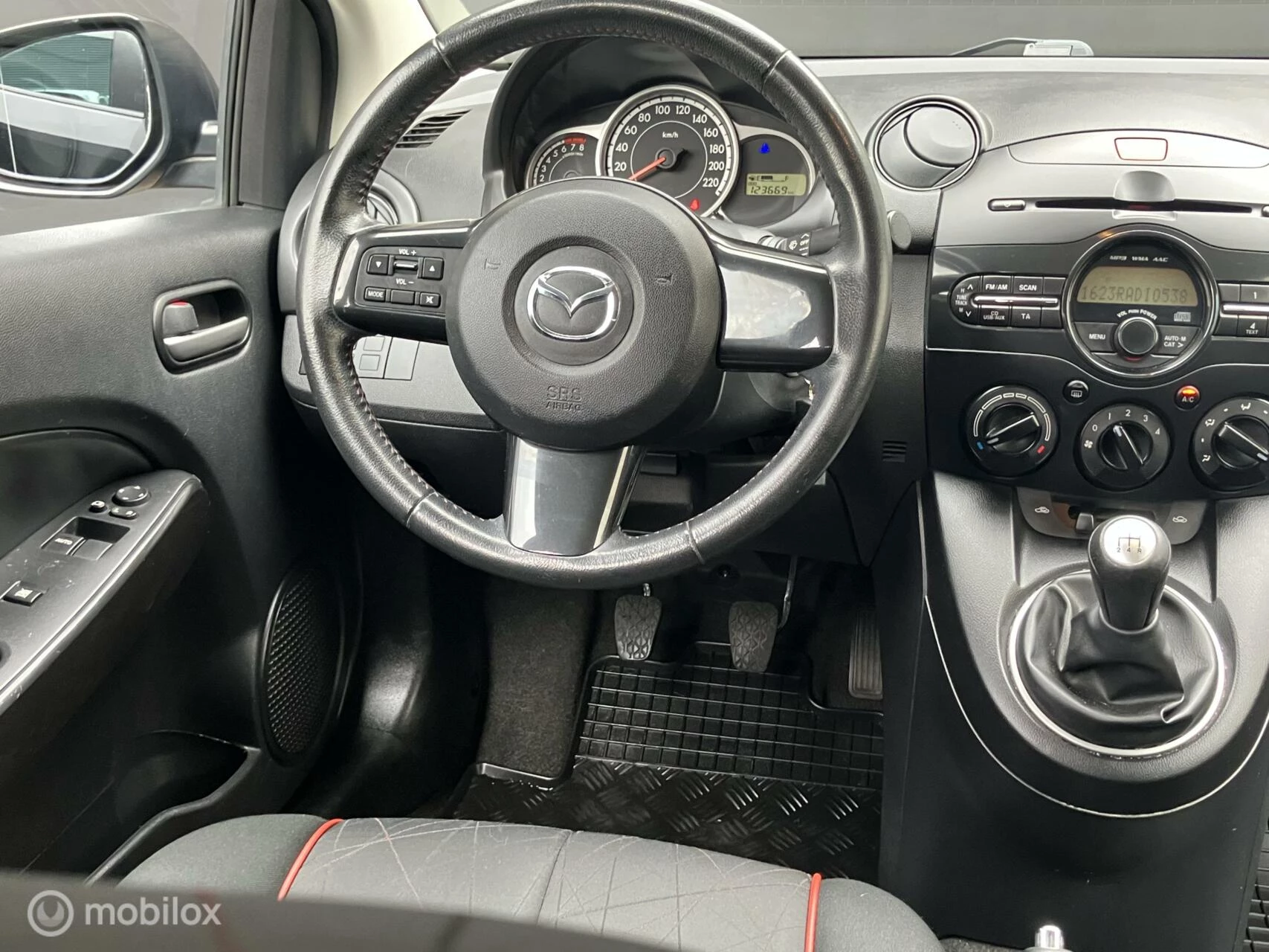 Hoofdafbeelding Mazda 2
