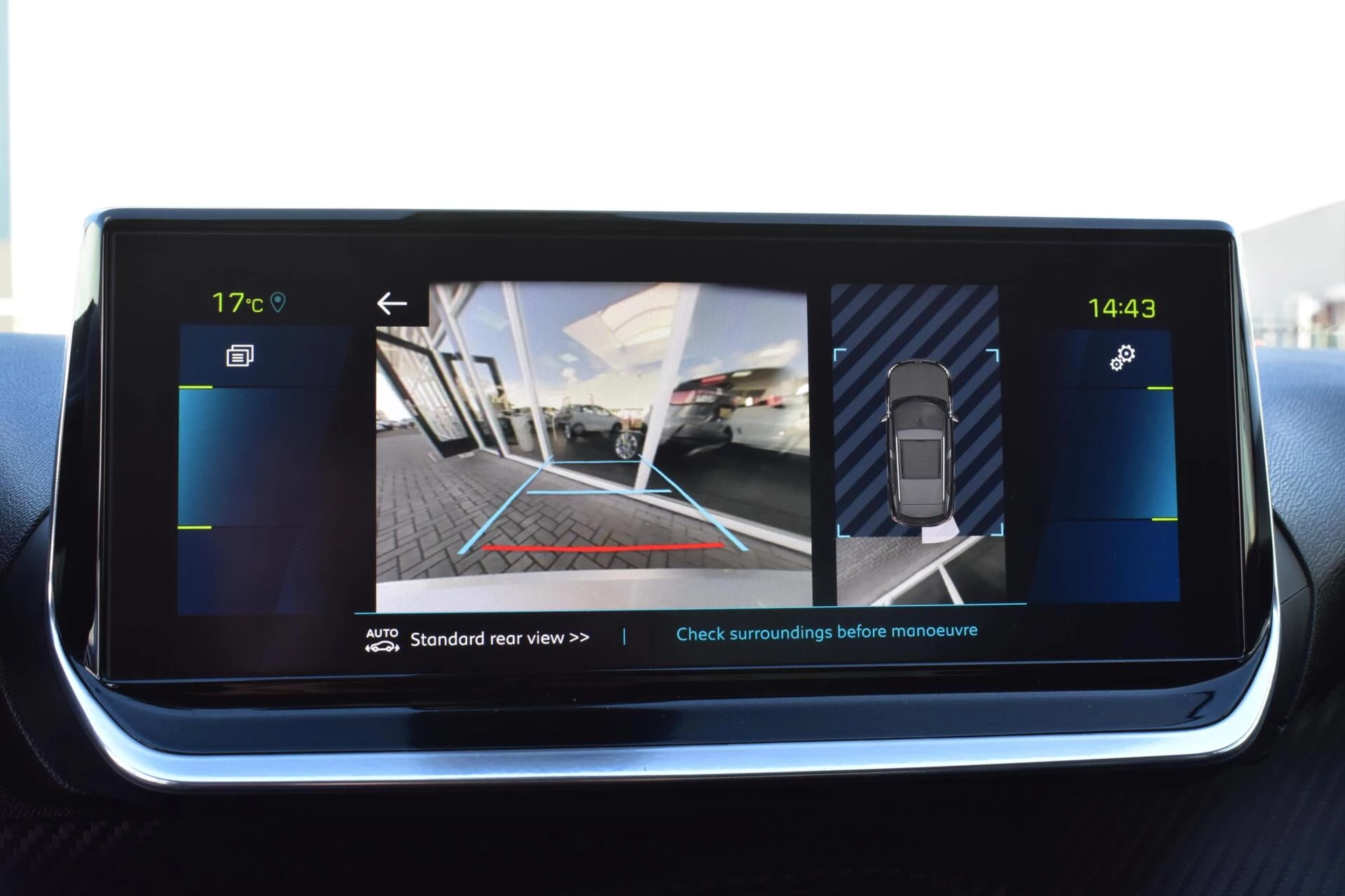 Hoofdafbeelding Peugeot e-2008