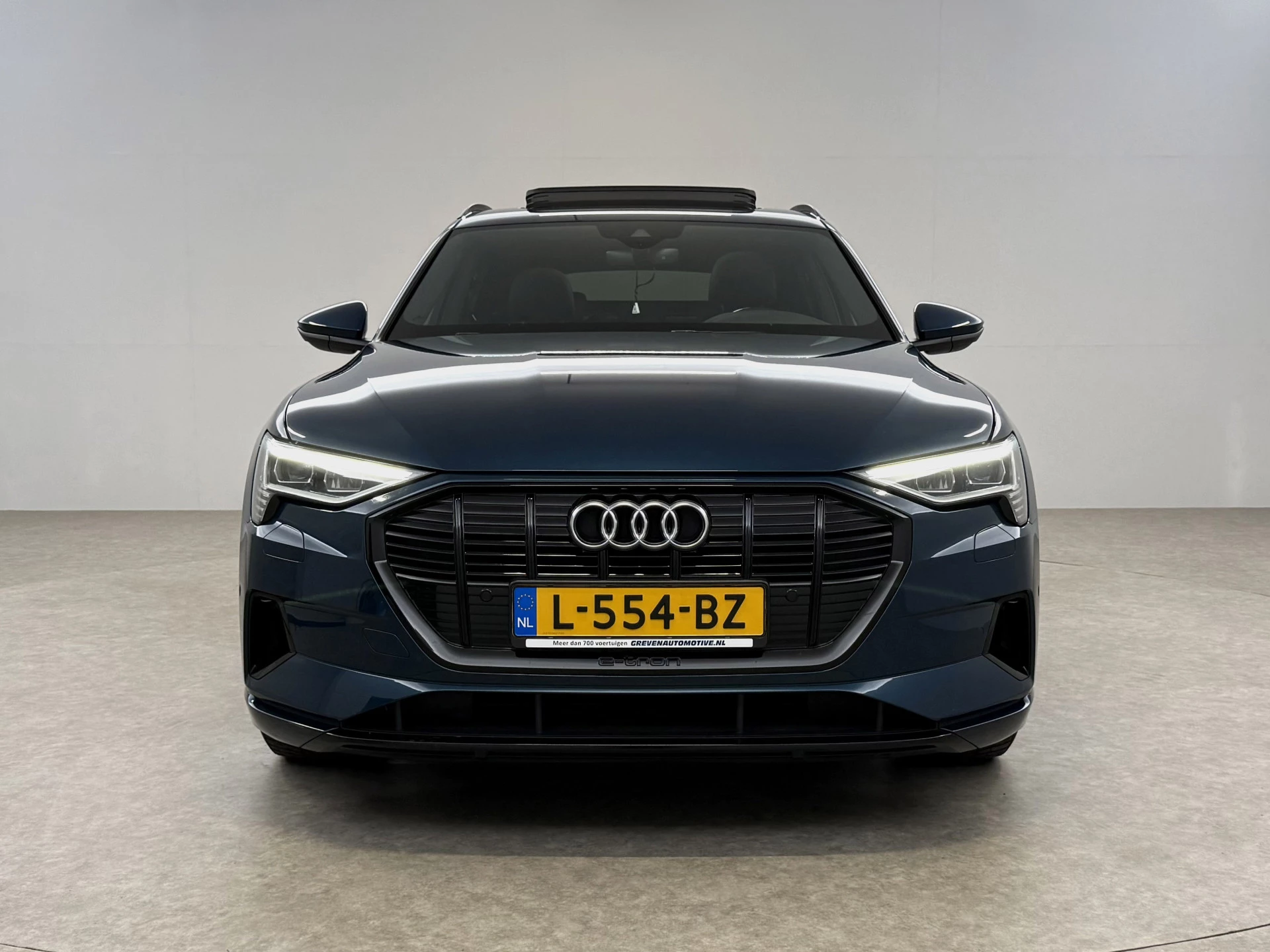 Hoofdafbeelding Audi e-tron