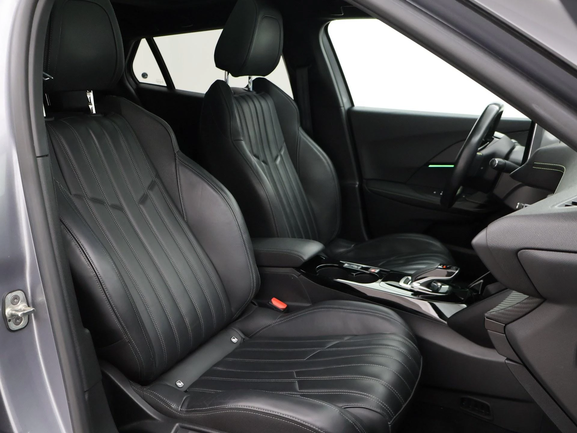 Hoofdafbeelding Peugeot e-2008