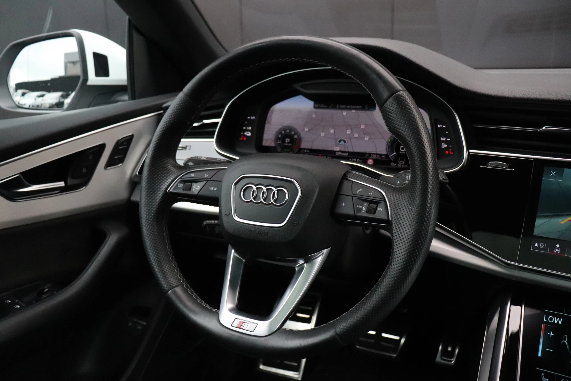 Hoofdafbeelding Audi Q8