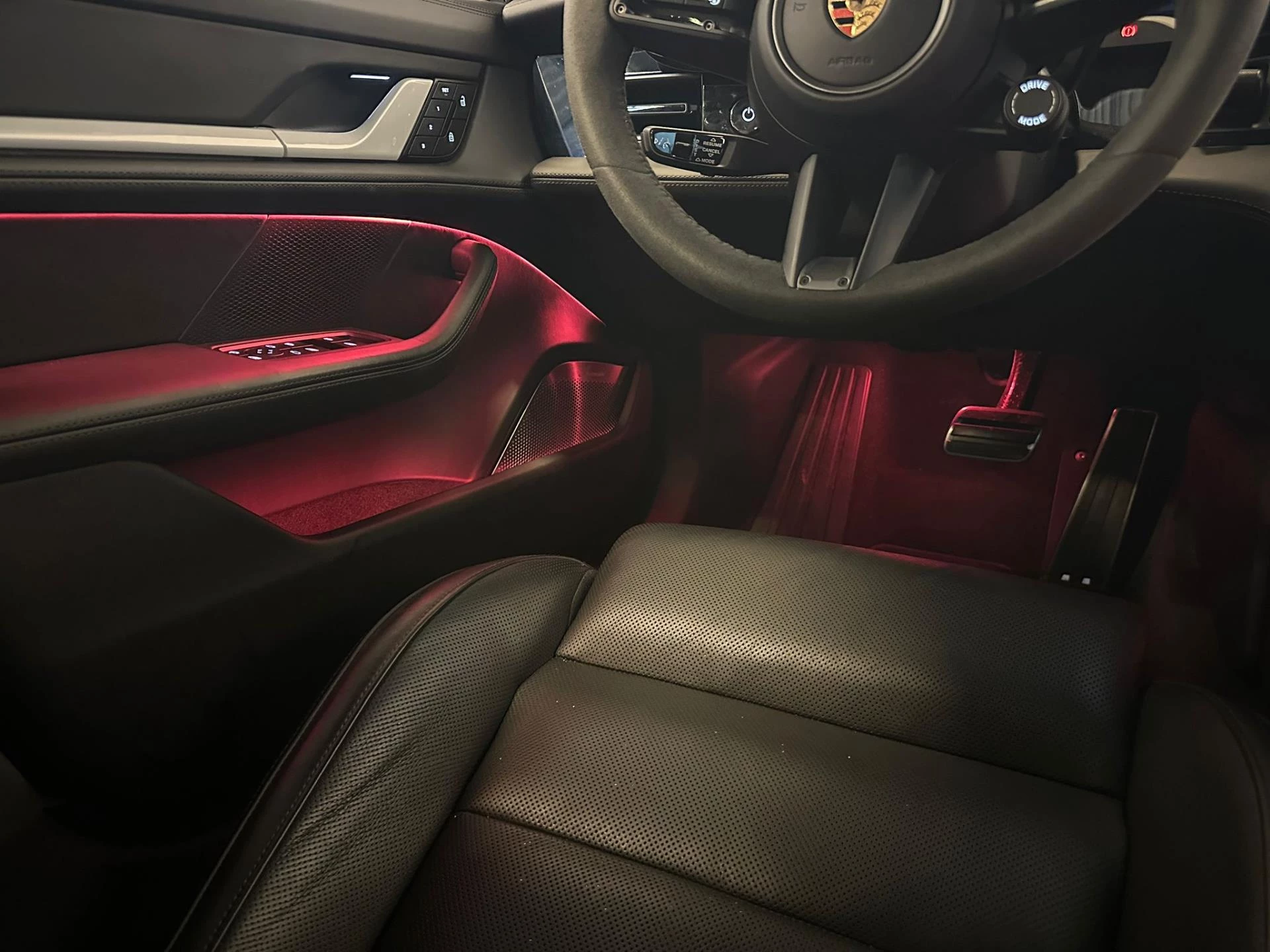 Hoofdafbeelding Porsche Taycan