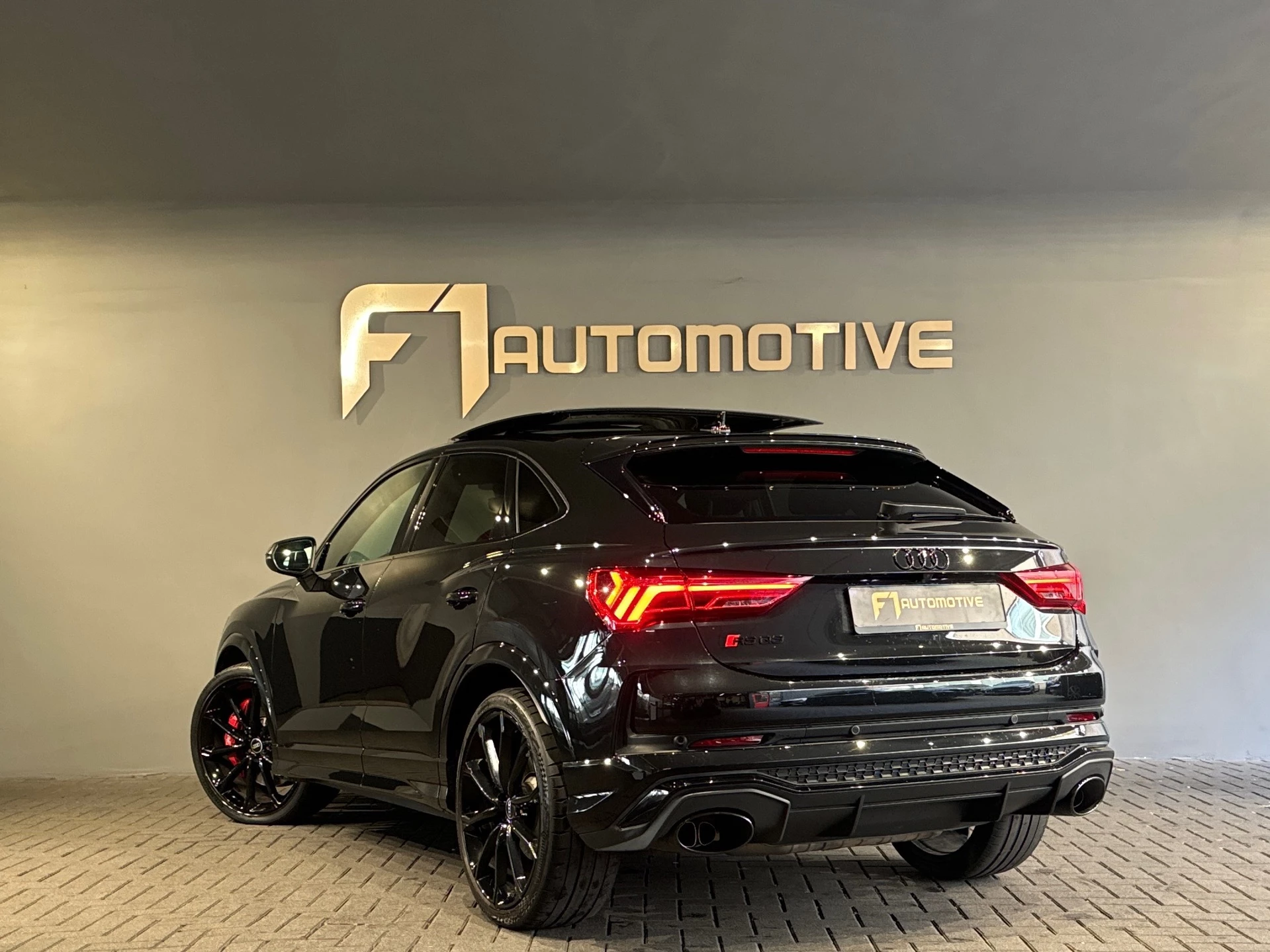Hoofdafbeelding Audi RSQ3