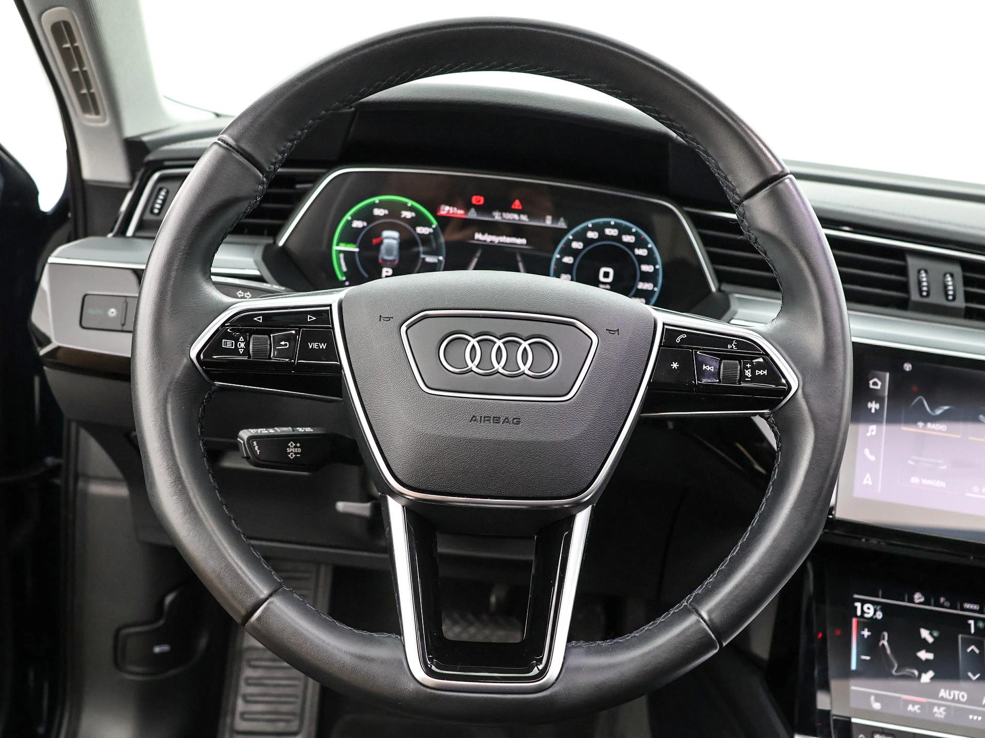 Hoofdafbeelding Audi e-tron