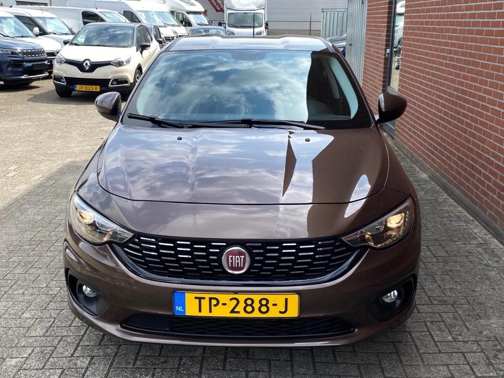 Hoofdafbeelding Fiat Tipo