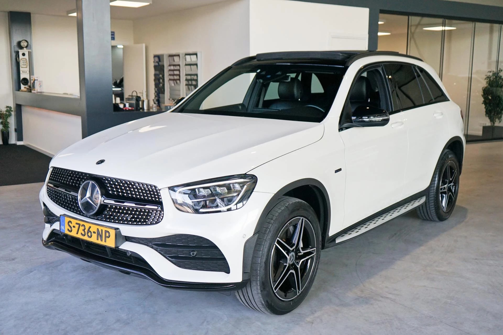 Hoofdafbeelding Mercedes-Benz GLC