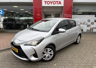 Hoofdafbeelding Toyota Yaris Toyota Yaris 1.5 Hybrid Aspiration | Cruise control | Climate control | Navi