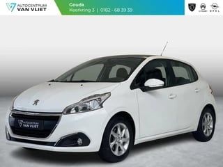 Peugeot 208 1.2 PureTech Style | Navigatie | Parkeersensoren Achter | Panoramadak | Cruise Control |