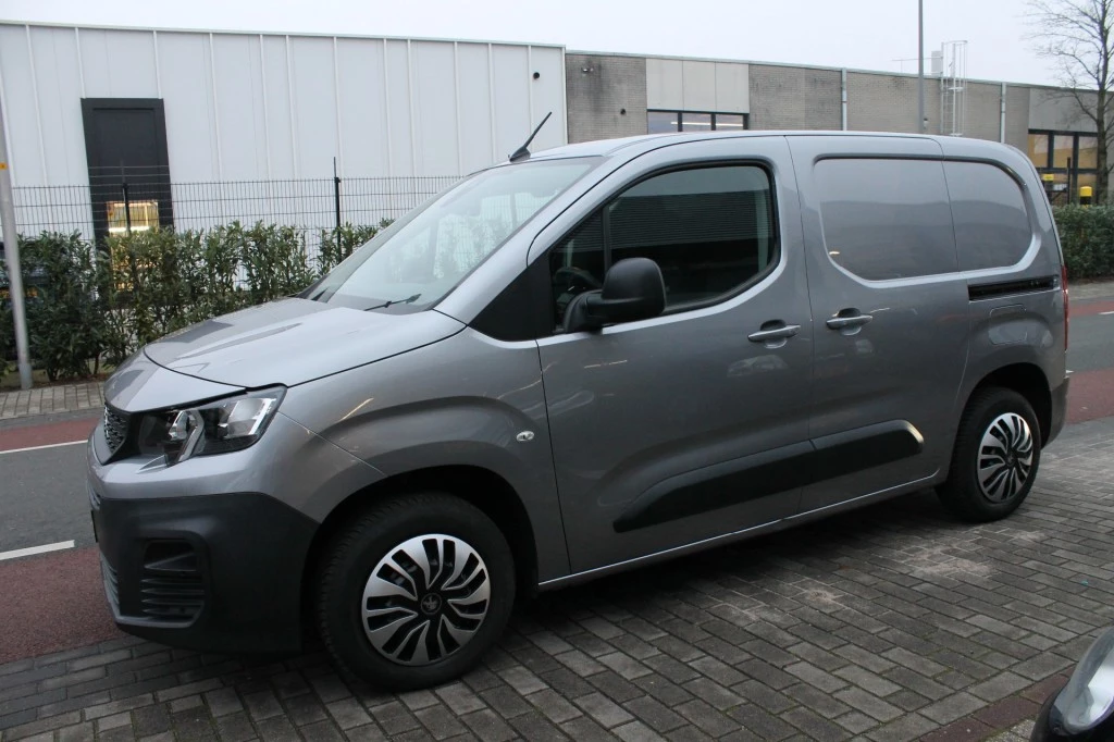 Hoofdafbeelding Peugeot Partner