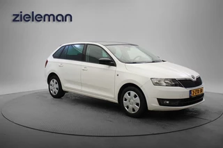 Hoofdafbeelding Škoda Rapid Škoda Rapid Spaceback 1.2 TSI Greentech Style Edition - Panorama, Navi, Cruise, Airco, Trekhaak