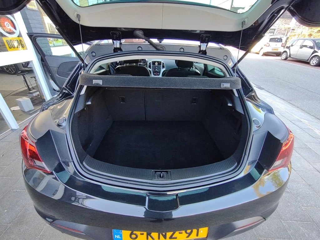 Hoofdafbeelding Opel Astra