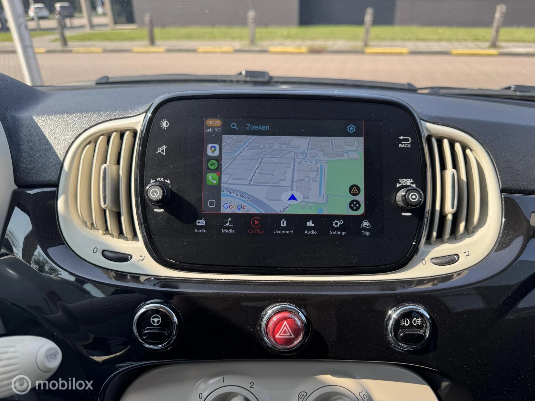 Hoofdafbeelding Fiat 500C